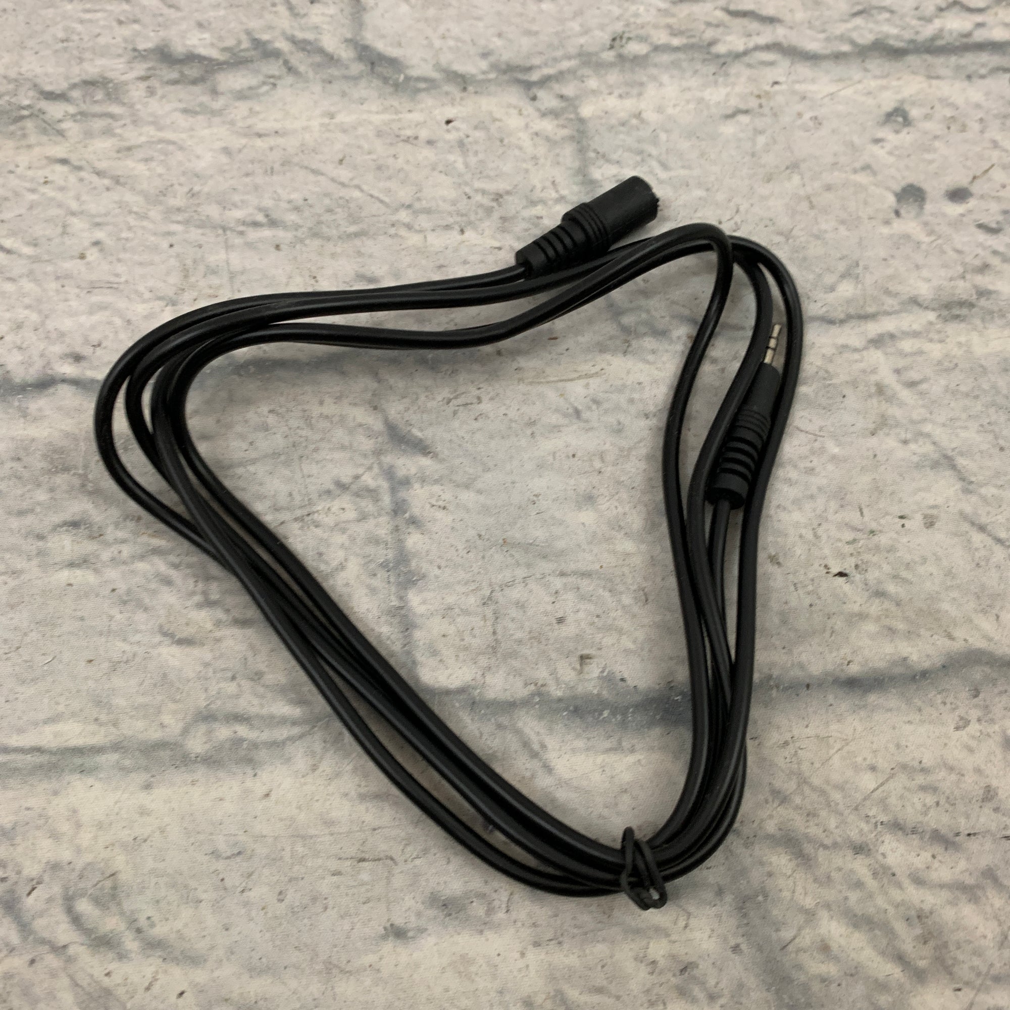 Unknown 1/8" Headphone Extender Cable
