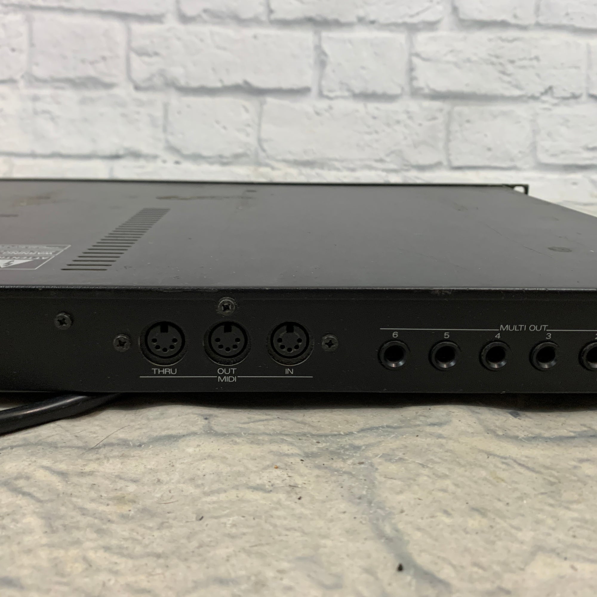 Roland U-110 PCM Rackmount Synth Sound Module