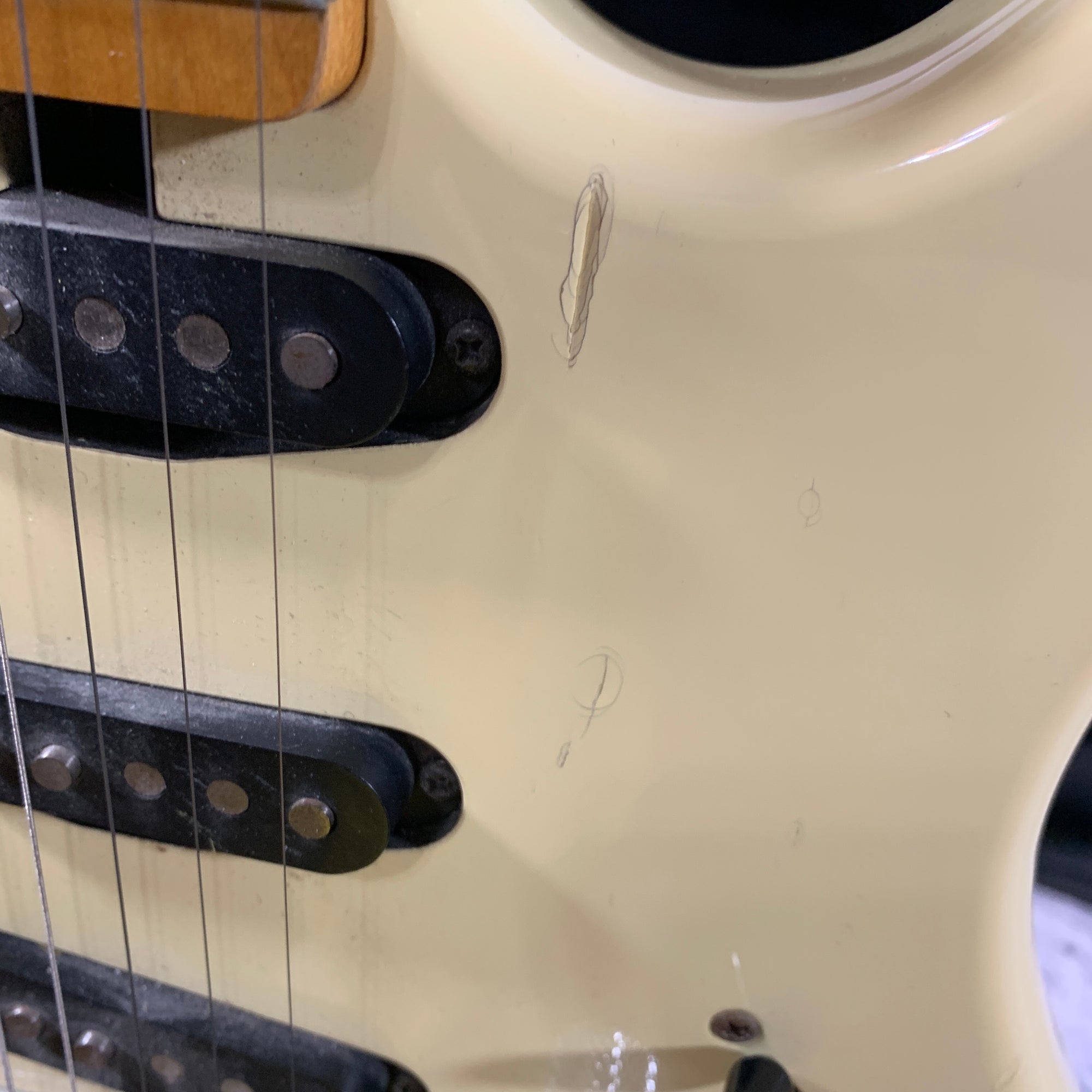 Yamaha SE603M Electric Guitar w/ Hard Case