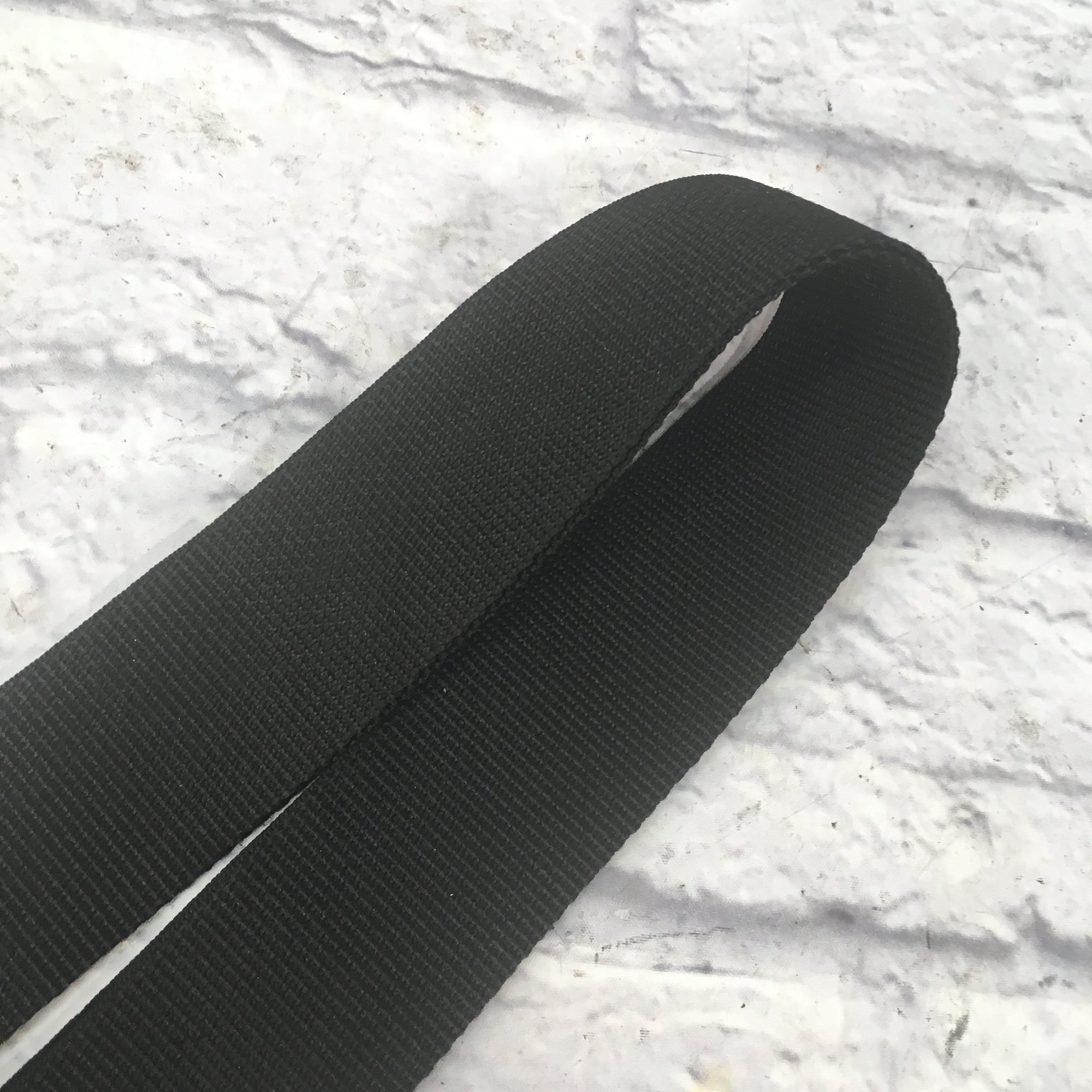 Ernie Ball Medium Width Black Nylon Guitar Strap 2