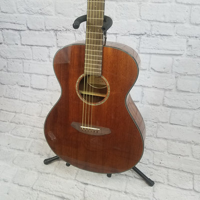 Breedlove Pursuit concert Mahogany Acoustic Guitar