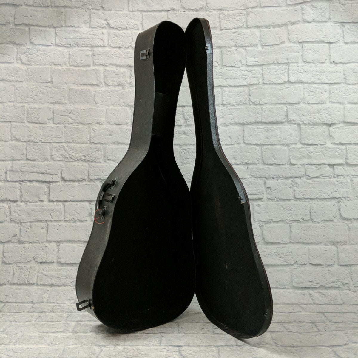 Performance Plus Chipboard Acoustic Guitar Case for Dreadnaught