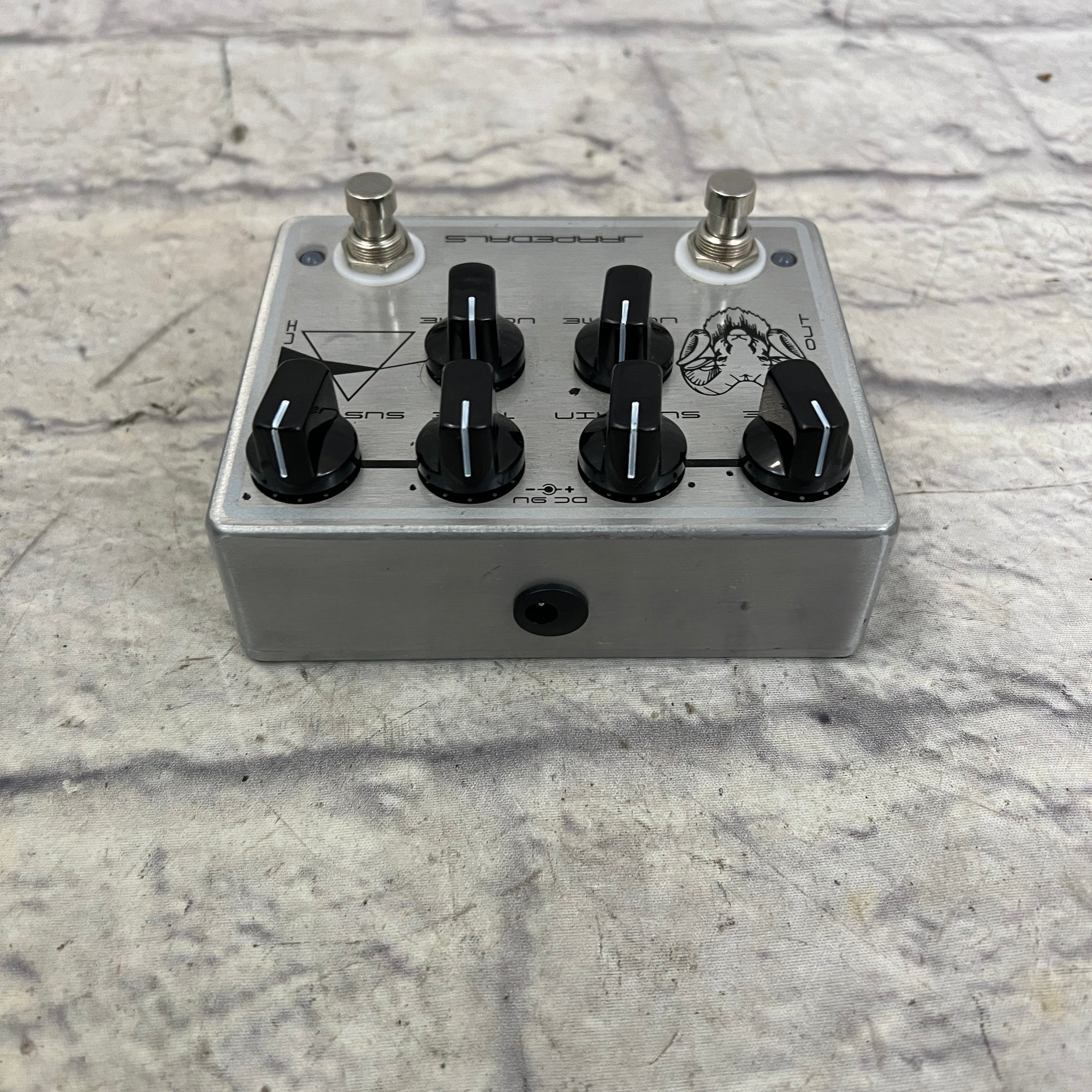 JRRPedals Ramshead Triangle Fuzz Pedal
