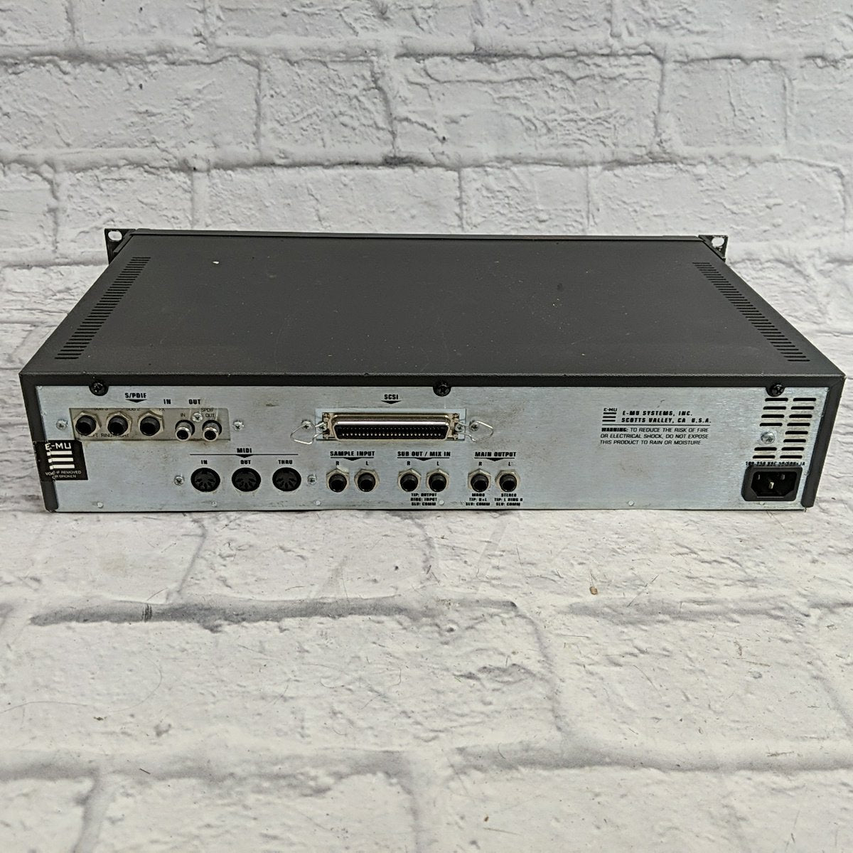 EMU ESI-32 Rackmount Synth