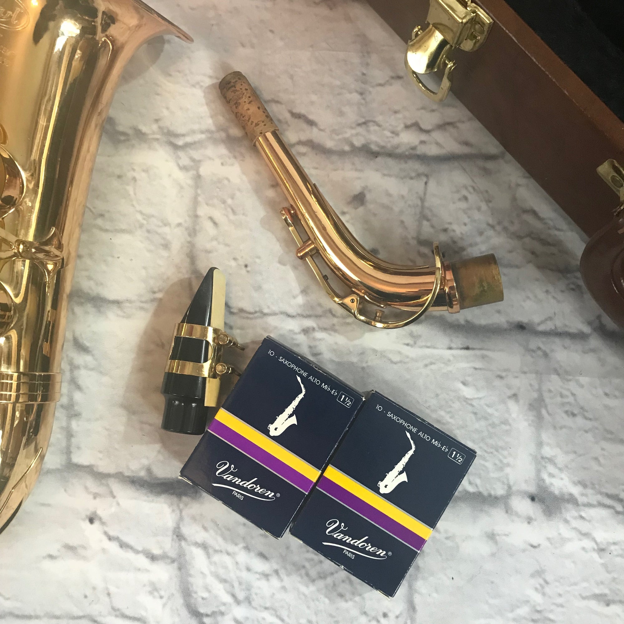 El Rharl 300 Series Saxophone