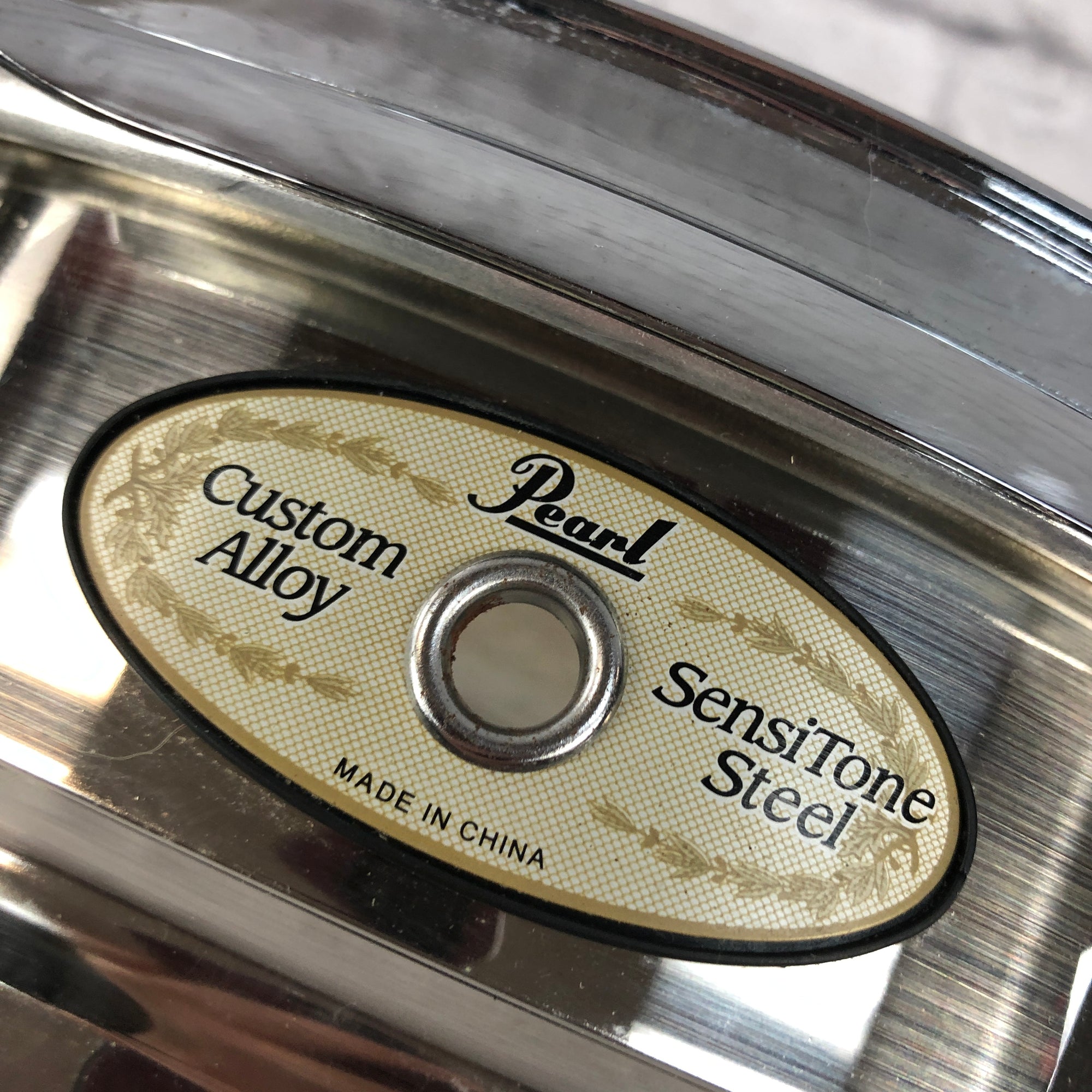 Pearl Sensitone Custom Alloy 14x5.5 Snare Drum