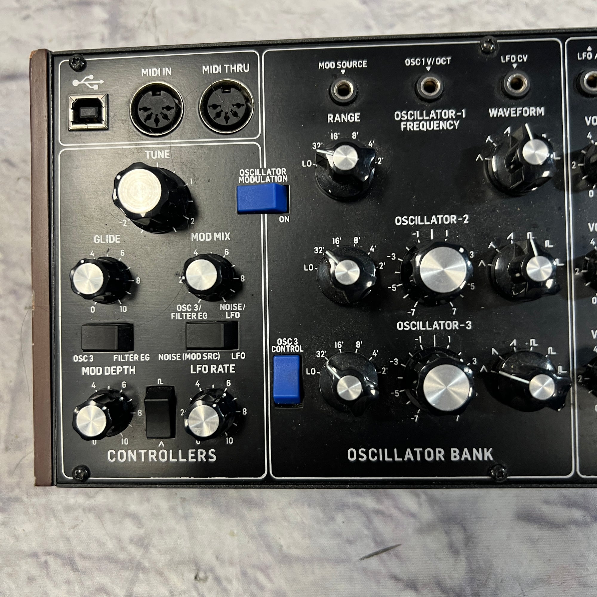 ✨美品✨ Behringer model D シンセサイザー Behringer Model D - Perfect Circuit