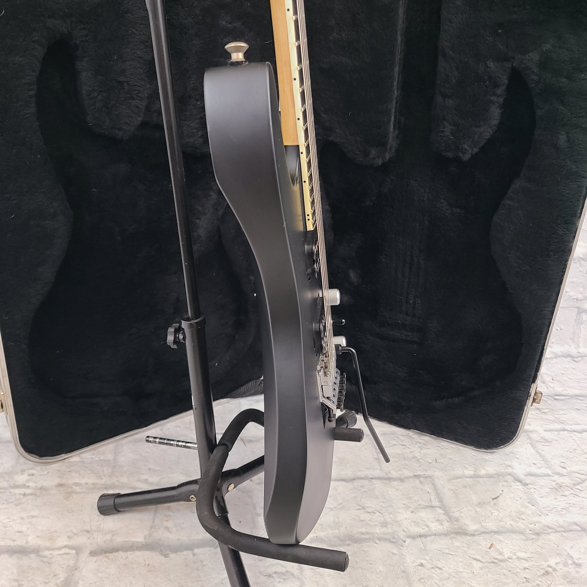 Jackson SL2 Pro Series W/ case Electric Guitar