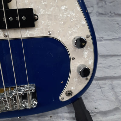 Squier Affinity P-Bass Blue