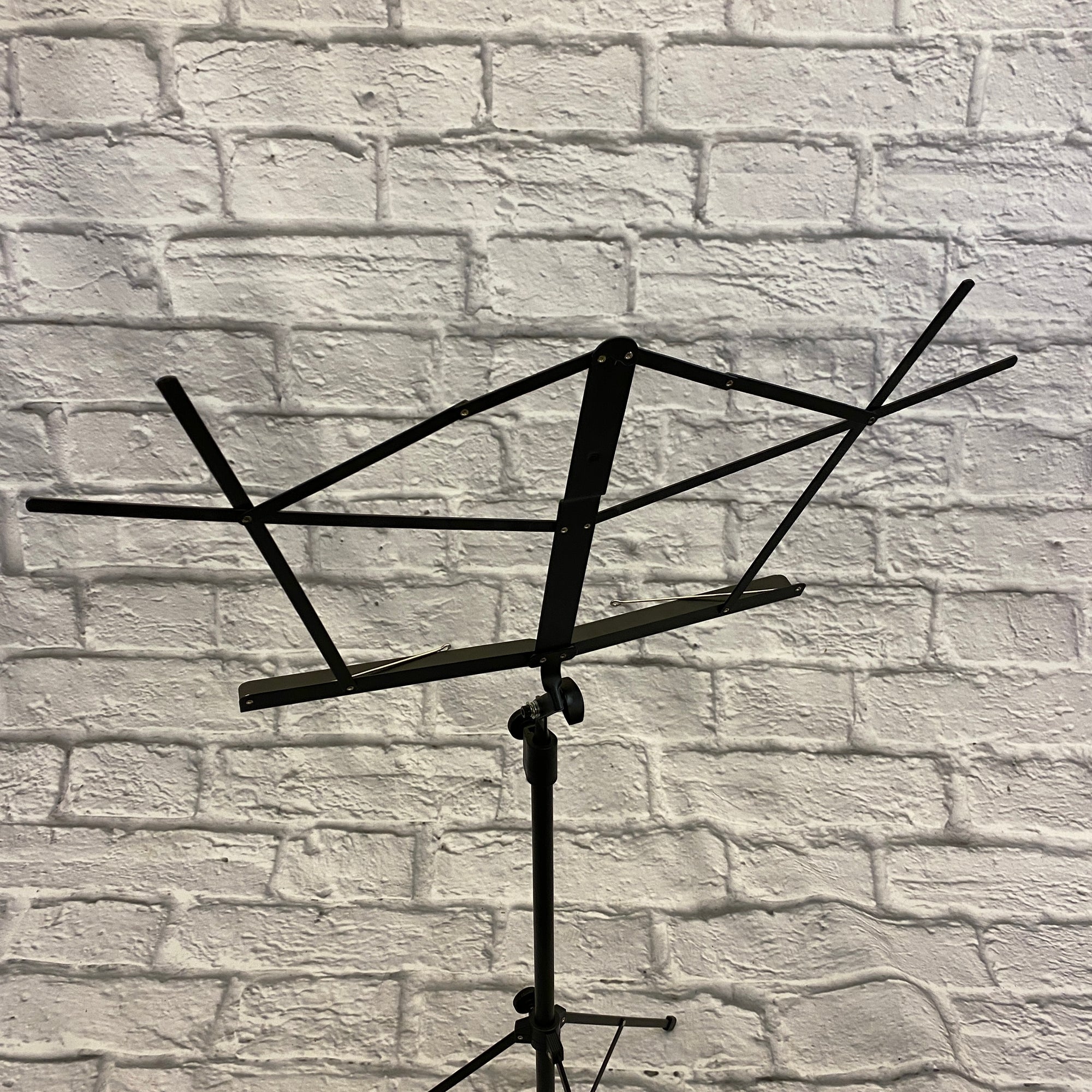 Quinlan & Fabish Black Music Stand