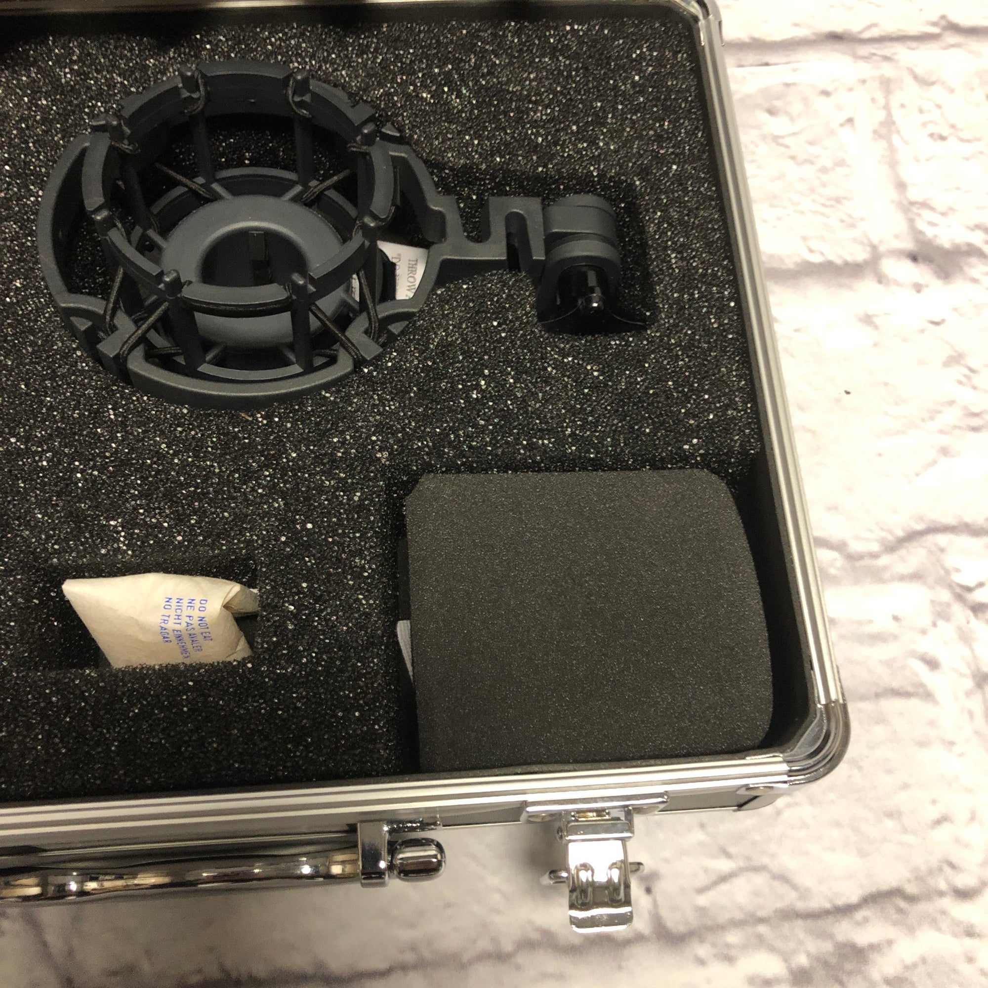 AKG C214 Large‑diaphragm Condenser Microphone