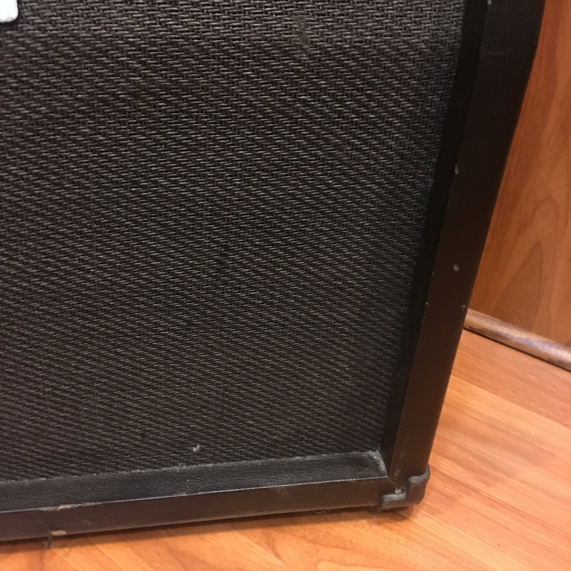 Line 6 300 watt 4x12 Cab SALE!