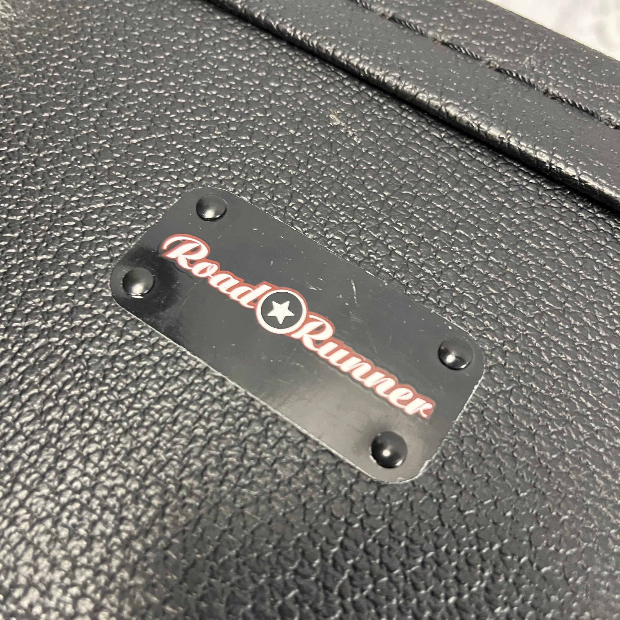 Unknown Acoustic Guitar Hard Shell Case