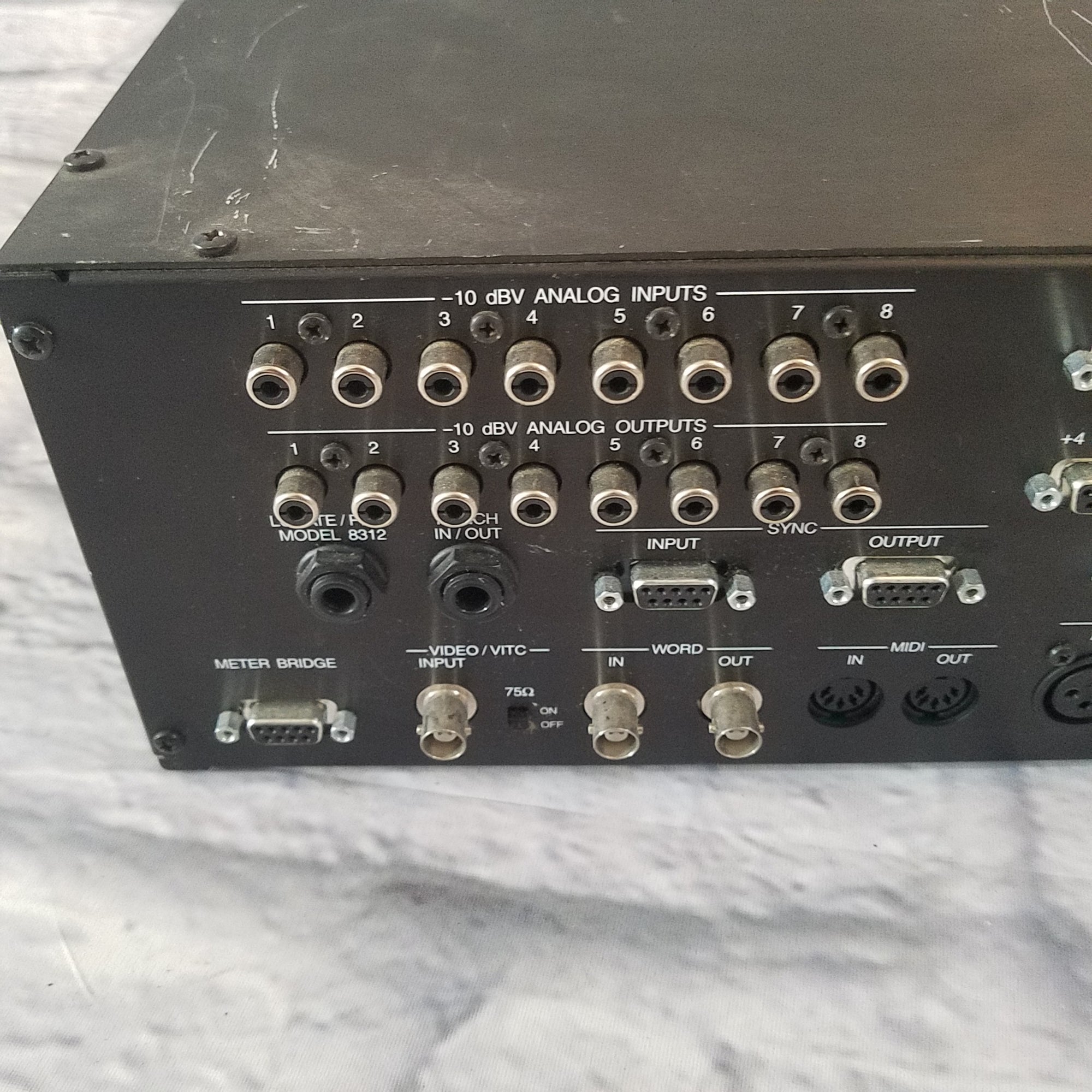 Fostex RD-8 Digital Multitrack Recorder Rack