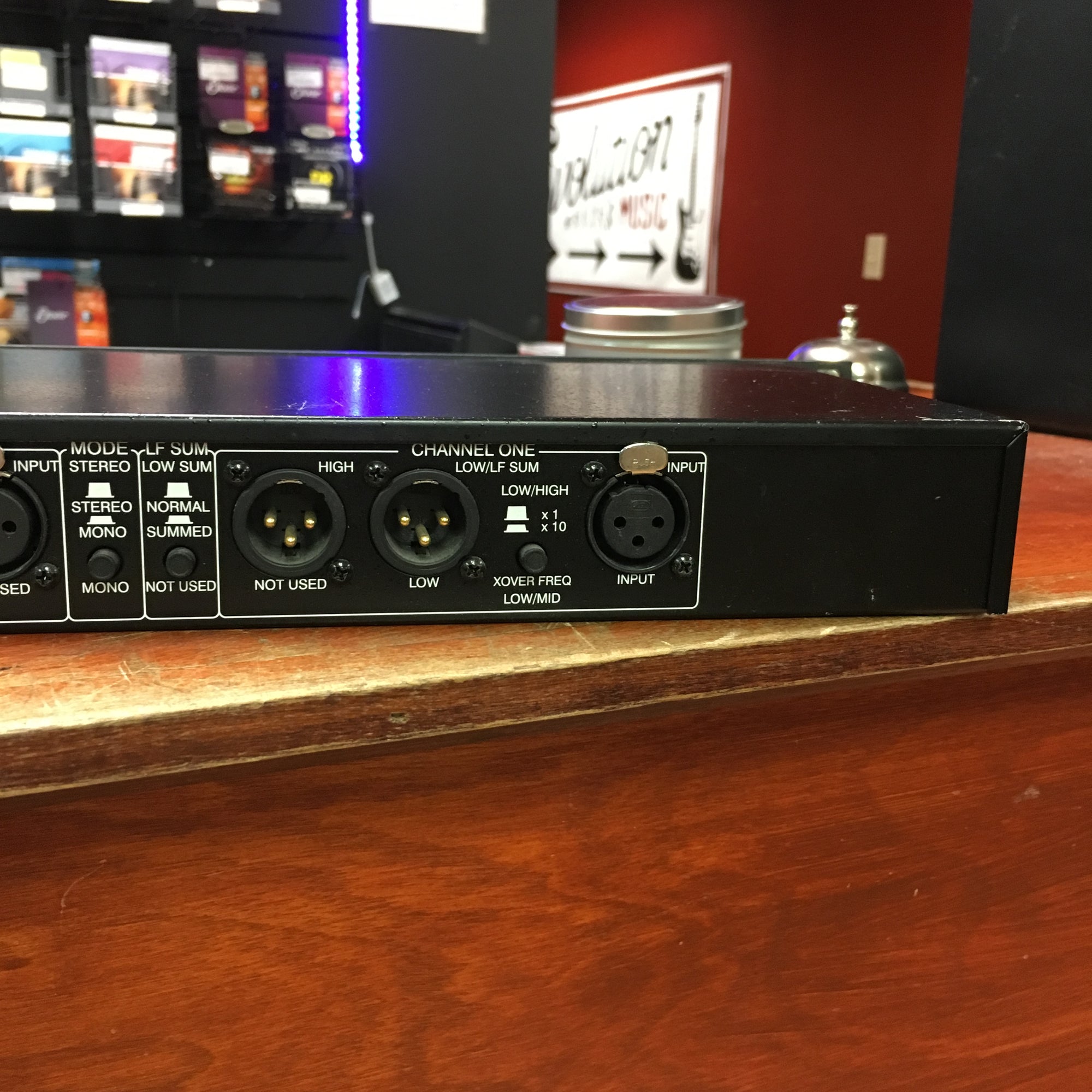 【美品】dbx 223XL チャンネルデバイダー アナログクロスオーバー 中古音響機材 DBX 223XL チャンネルデバイダー