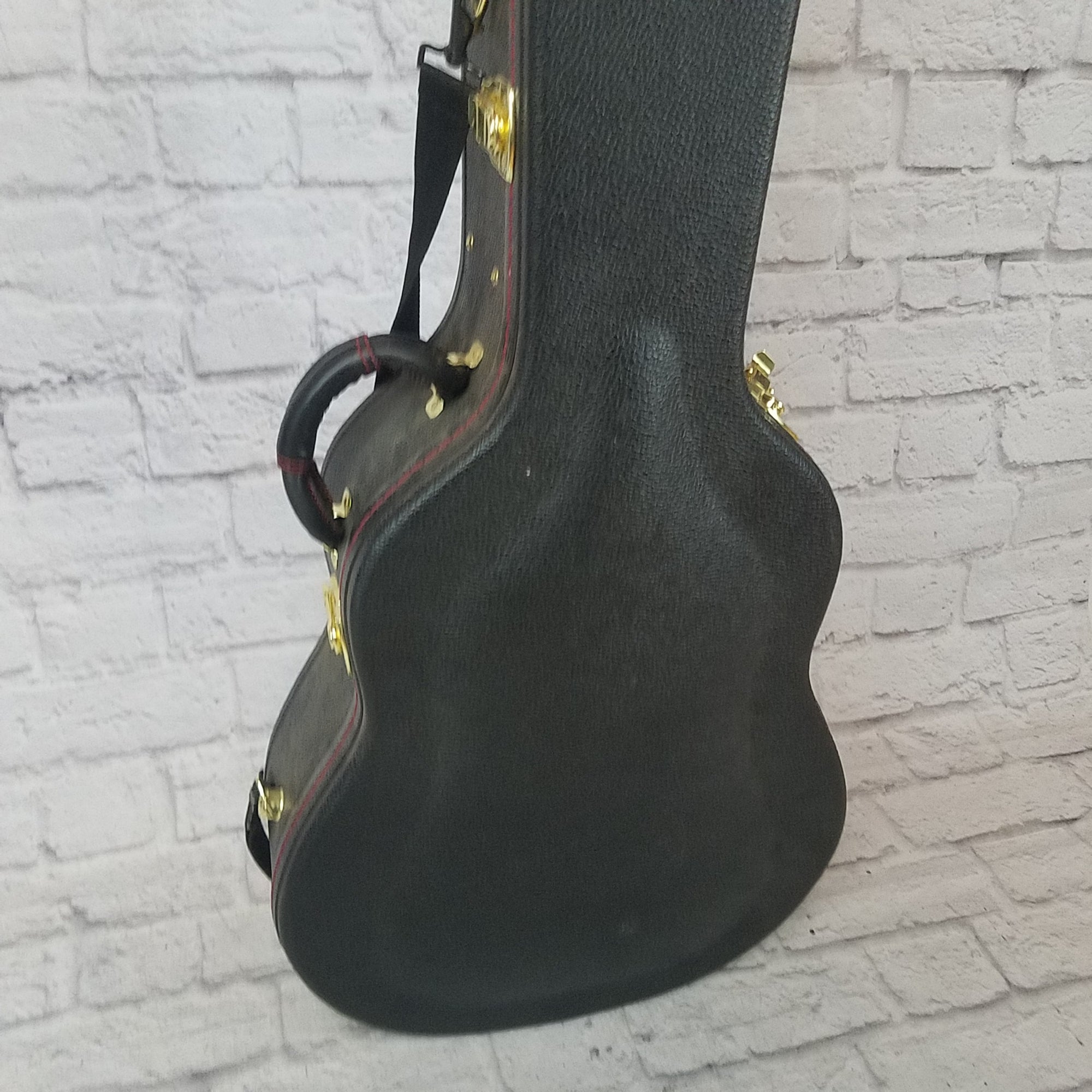 Breedlove Pursuit Concert ZC Acoustic Guitar with Hardshell Case