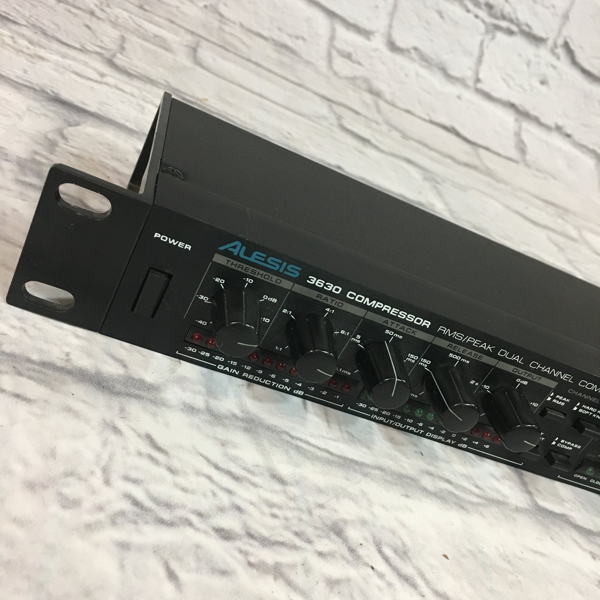 Alesis 3630 Compressor