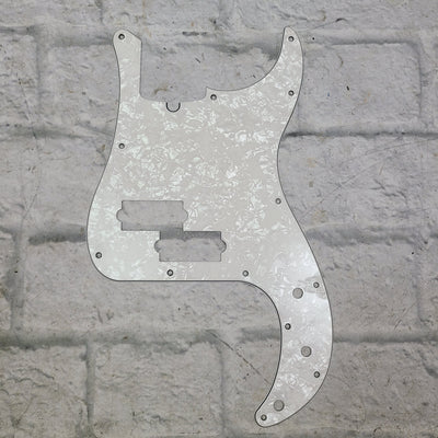 Fender P Bass Pearl Pickguard