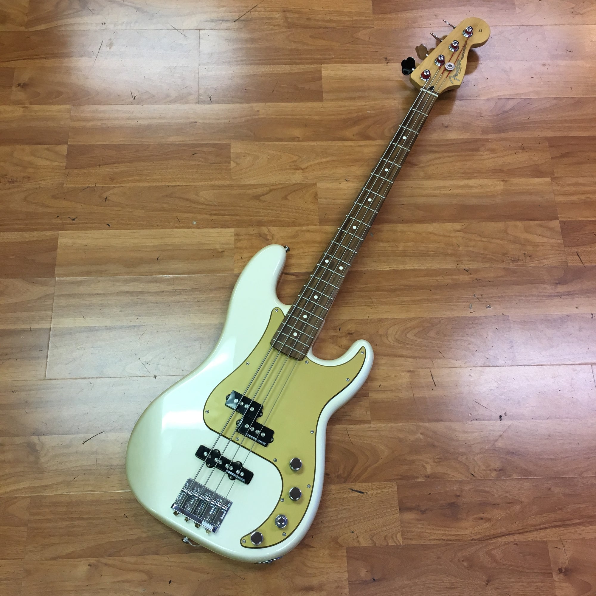 Fender Precision Bass Special w/ Duncan Bassline Pickups