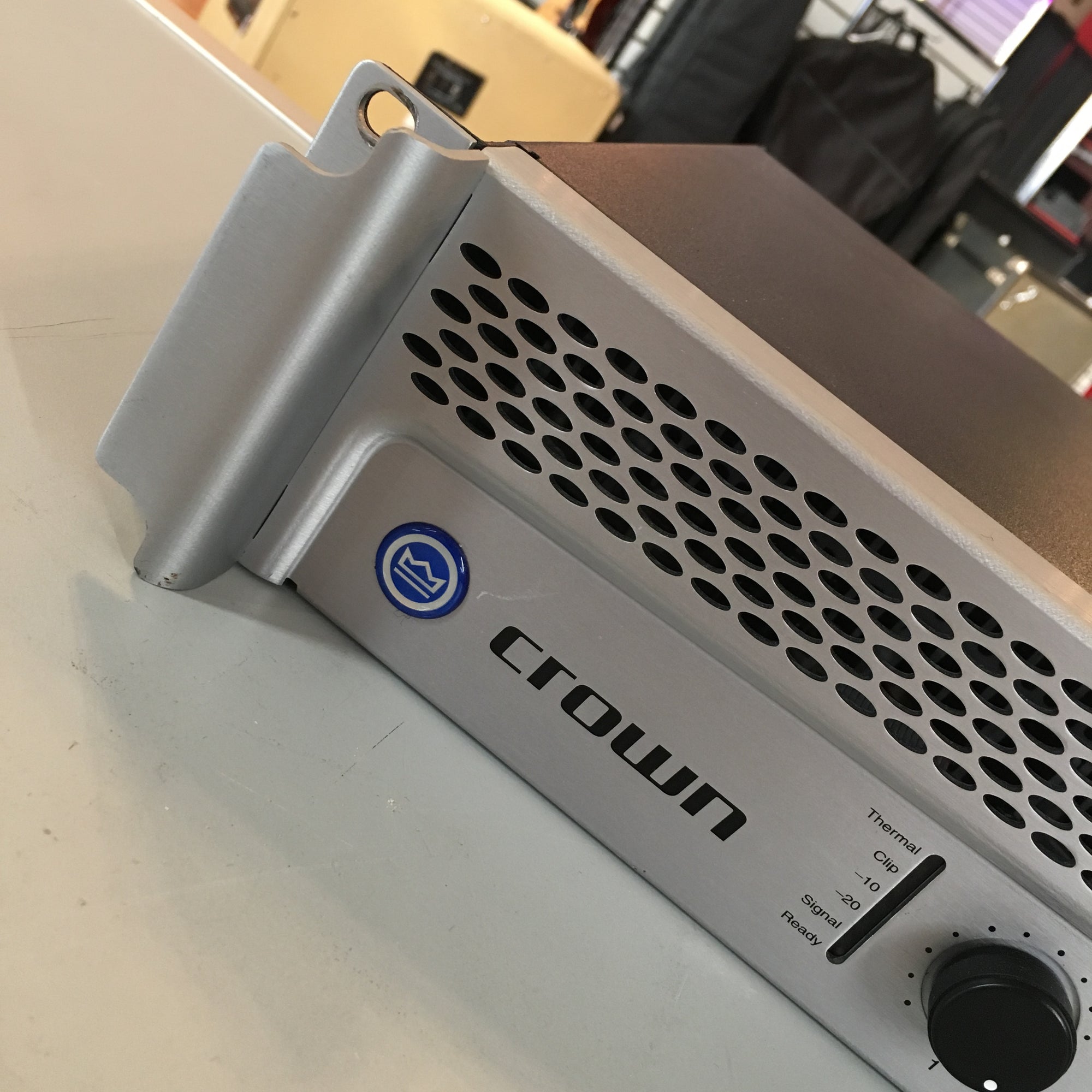 Crown XTI2000 Power Amp