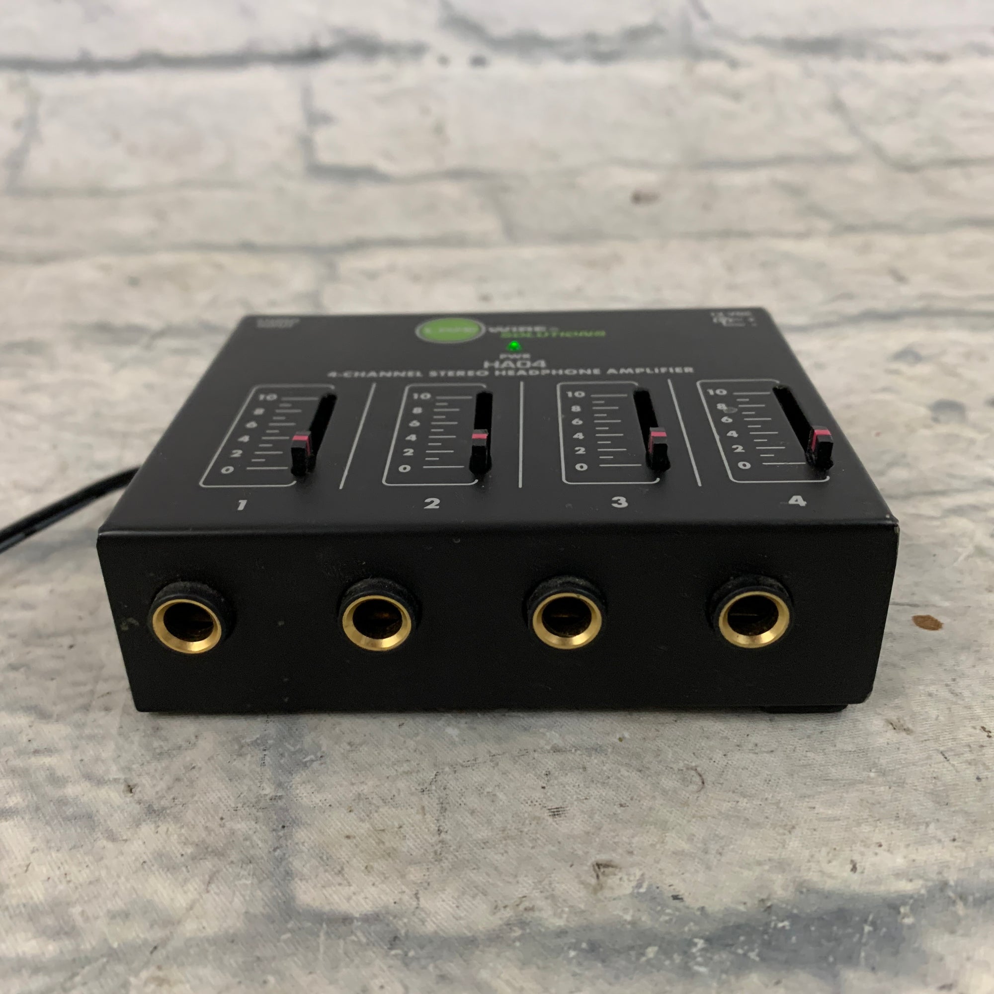 Livewire HA04 4-Channel Stereo Headphone Amp