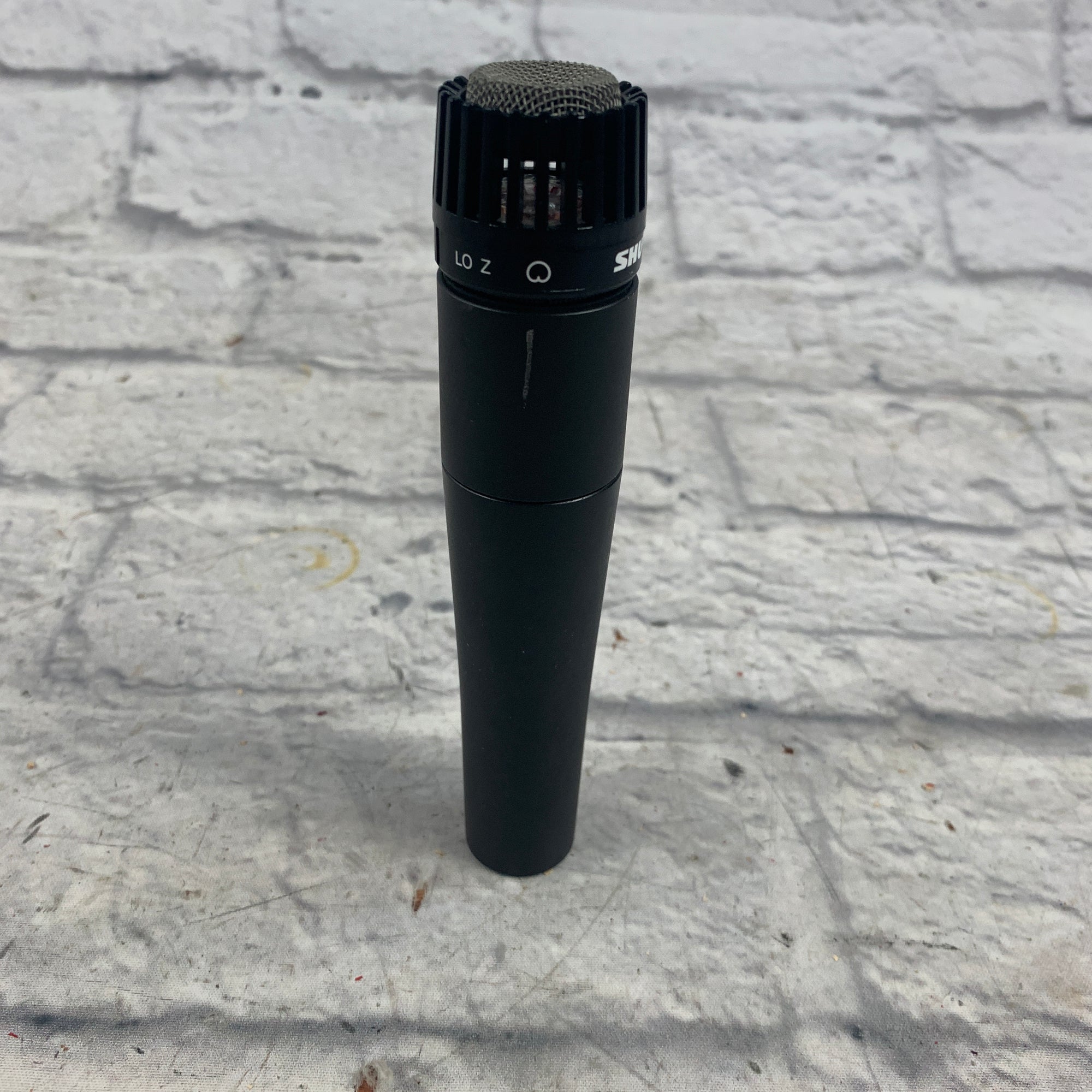 Shure SM57 Dynamic Microphone