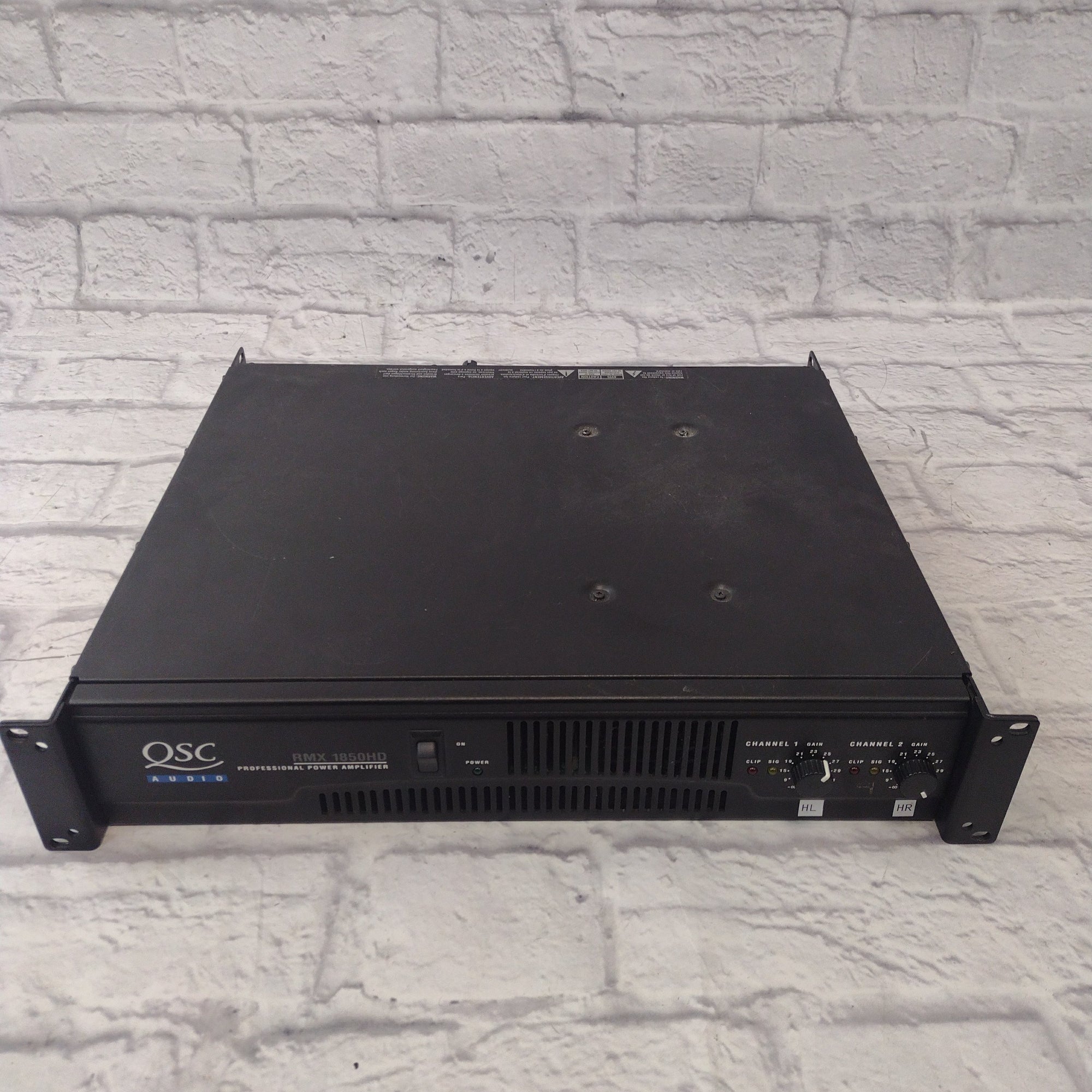 QSC RMX1850HD Power Amp