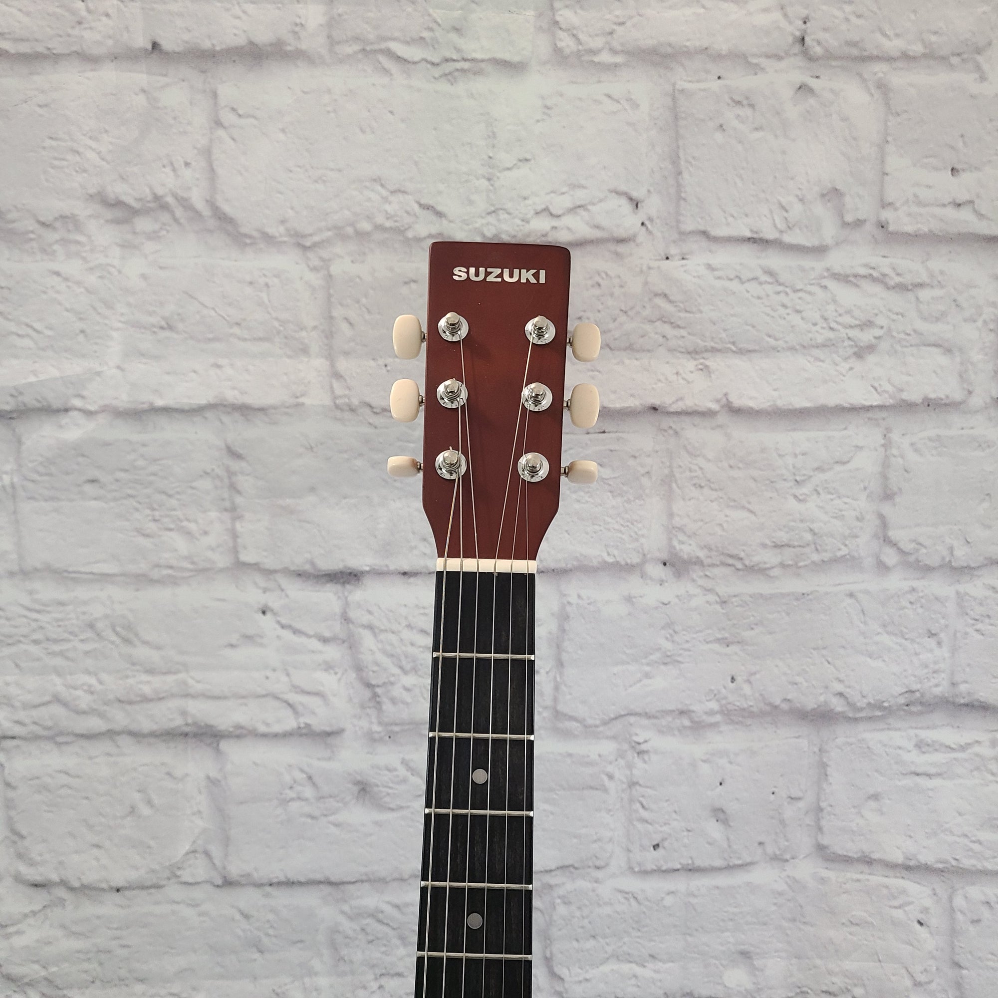 Suzuki SSG-3 Parlor Acoustic Guitar