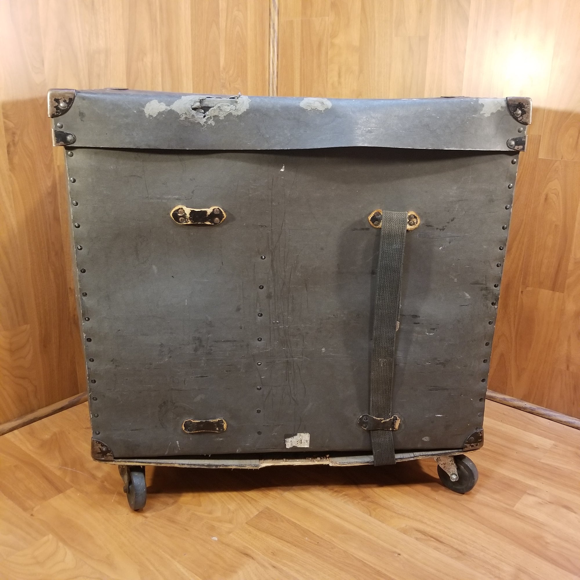 Vintage Fiber Drum Hardware Trap Case w Wheels 27x23x13 Evolution Music