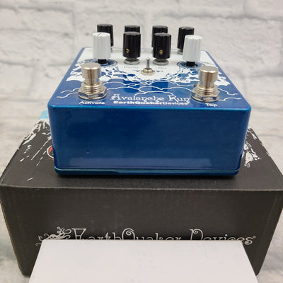 EarthQuaker Devices Avalanche V1 reverb and Delay Reverb
