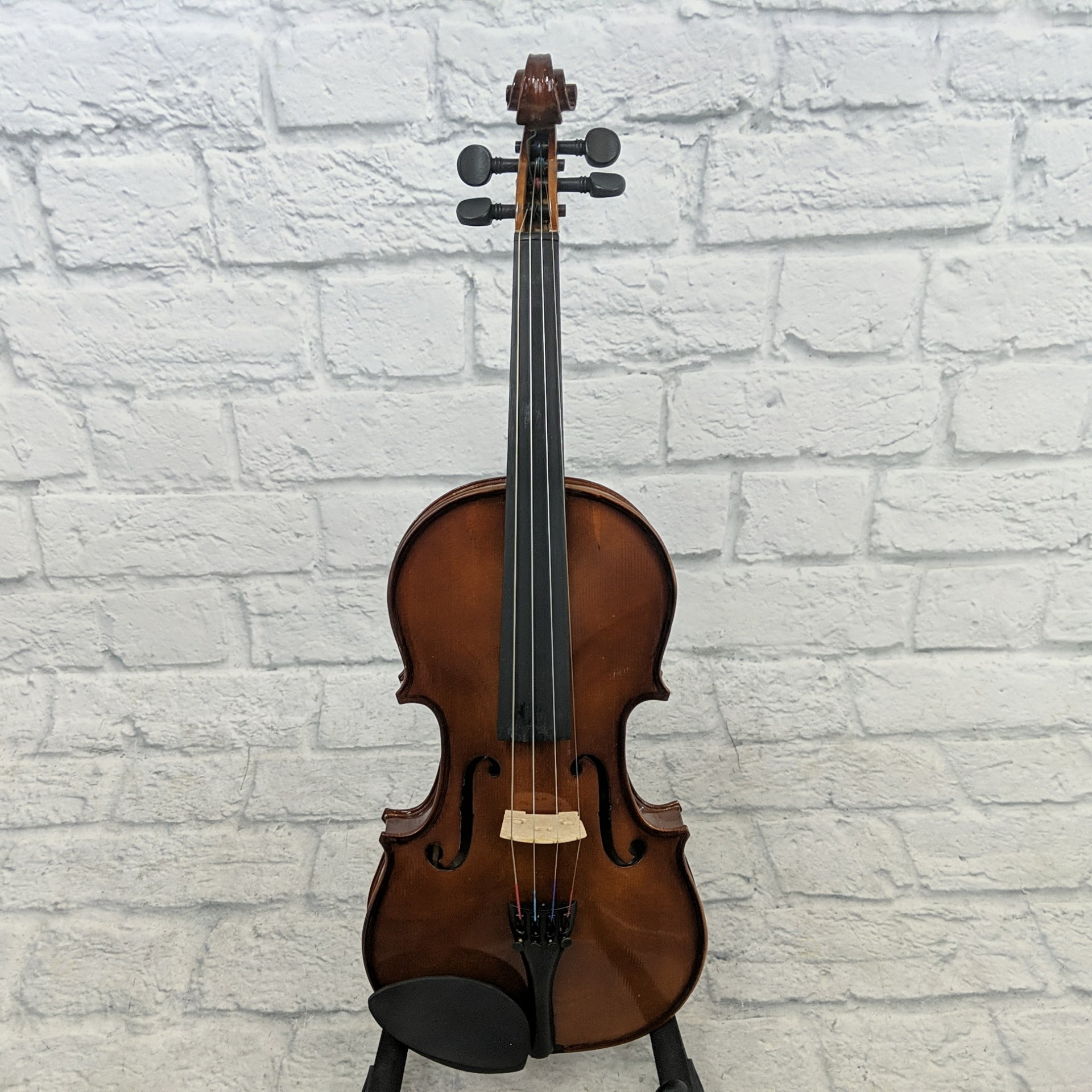 Palatino VN-350 4/4 Violin with Black Case and Fishman Tuner
