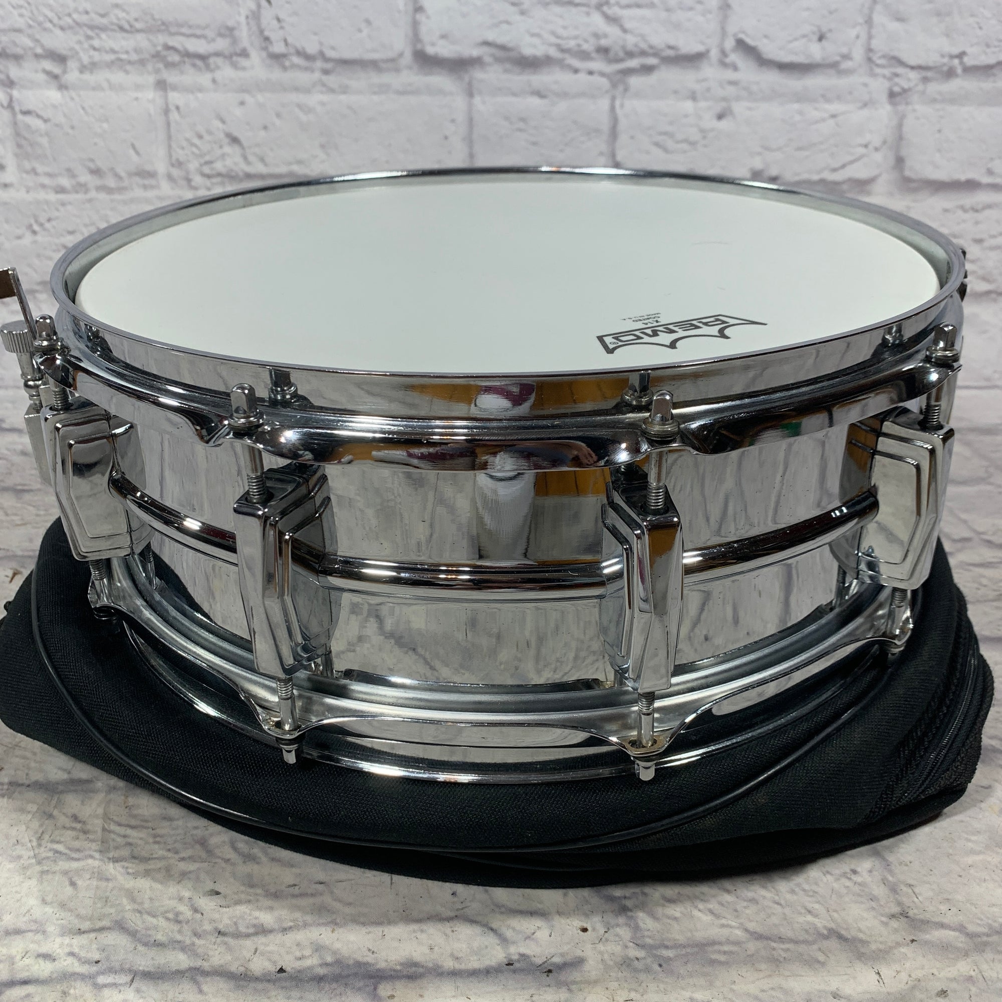 Vintage 1979 Ludwig Supraphonic 10 Lug Blue Olive Pointed Badge 14 x 5 Snare