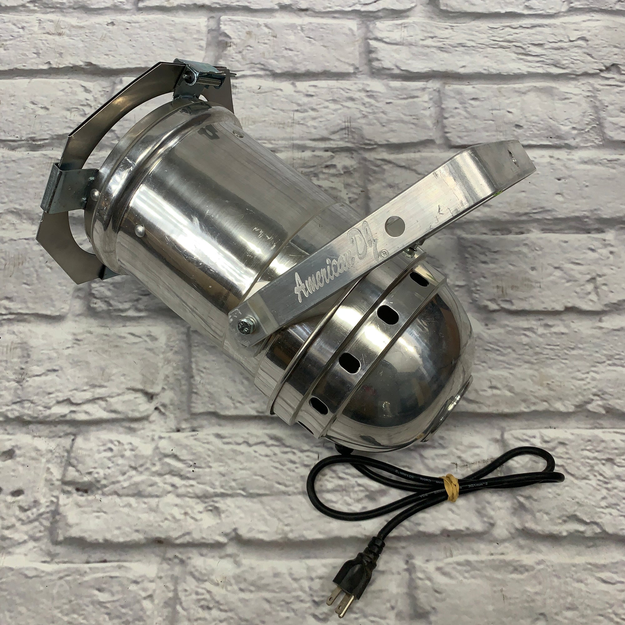 American DJ Model 56 Combo Chrome Par Can Light