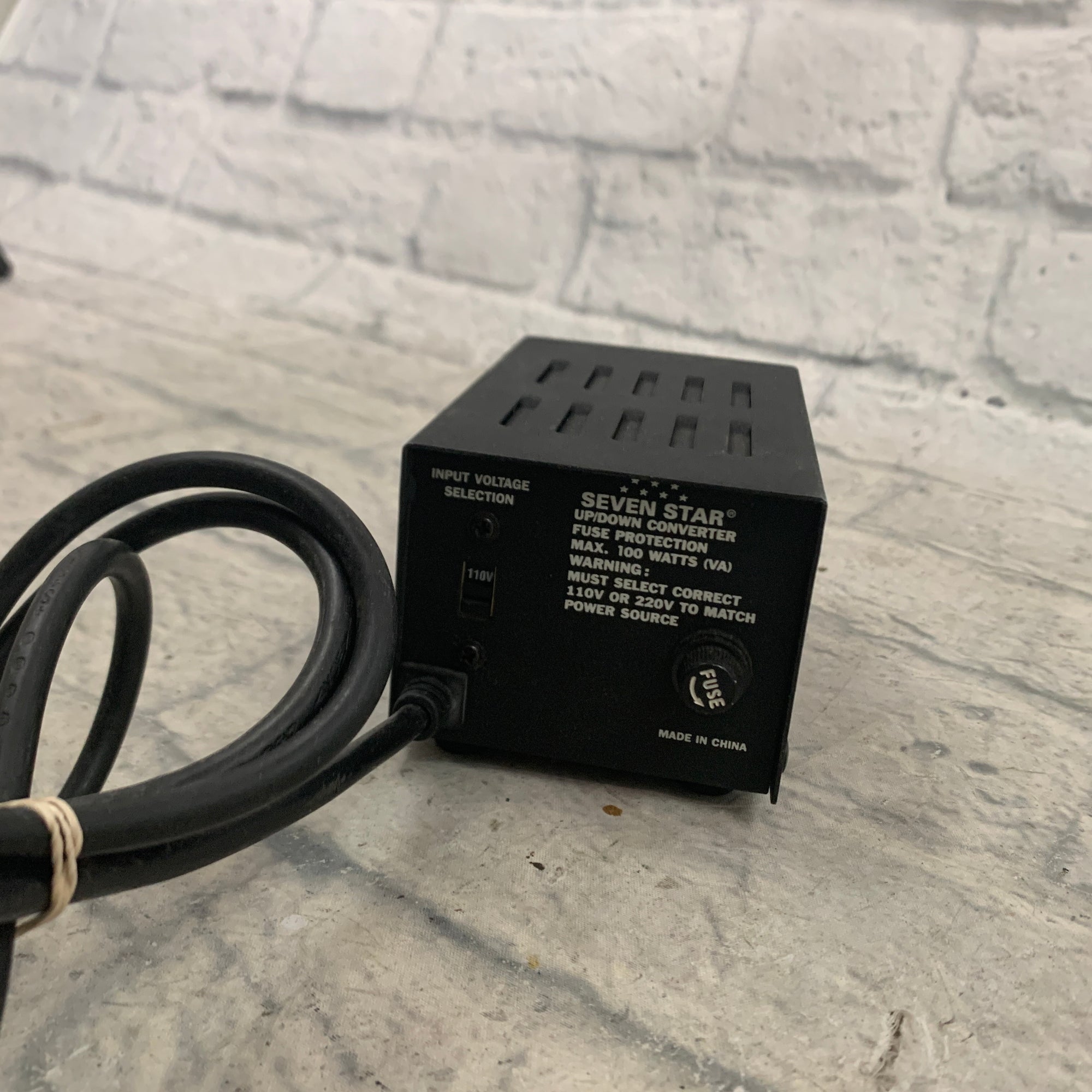 Seven Star TC-100 Switchable Up / Down Voltage Converter 110V 220V