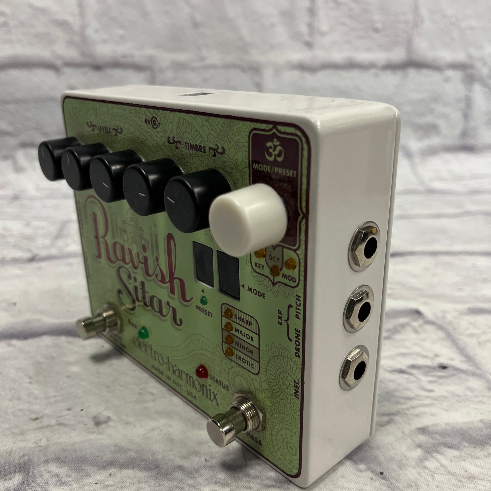 sitar effects pedal Electro-Harmonix Ravish Sitar Pedal