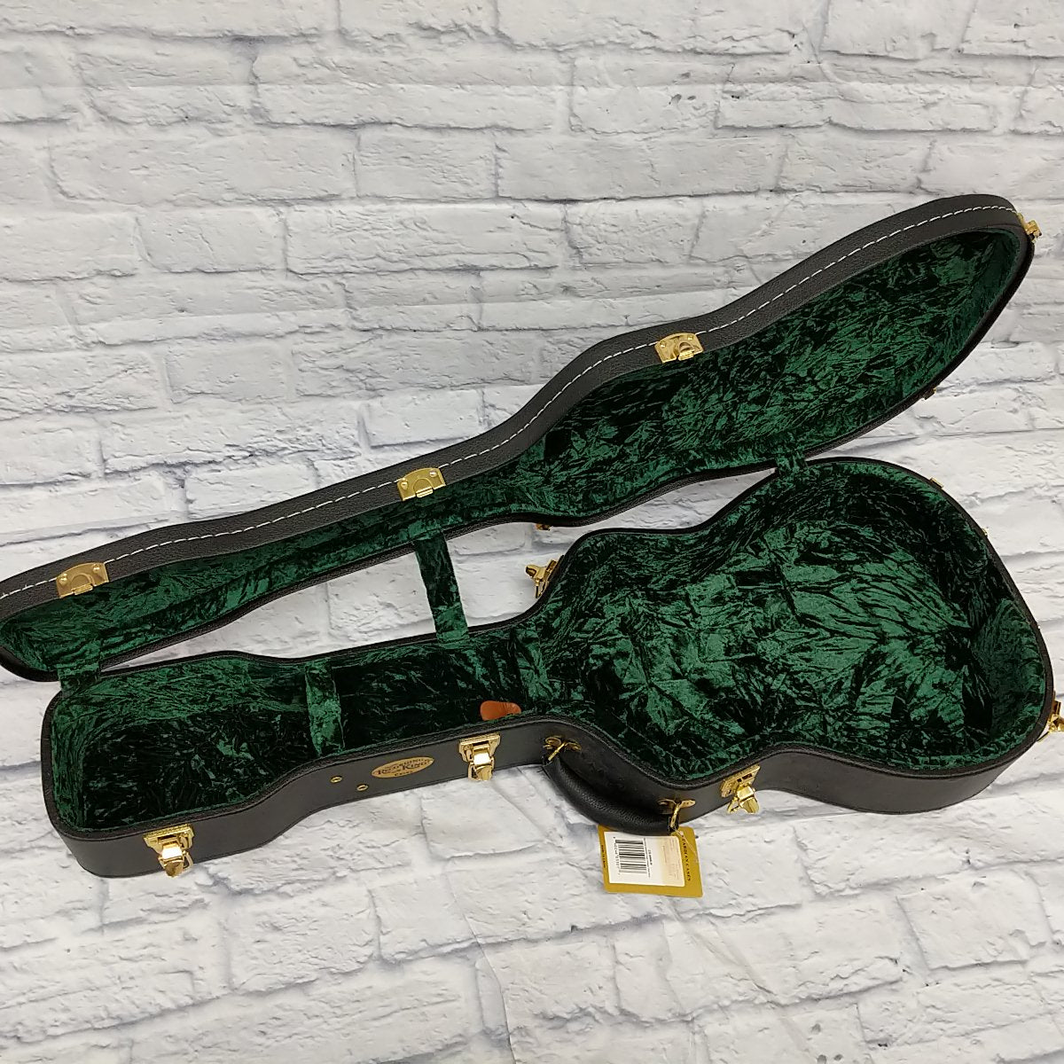 Guardian/Recording King CG-144K-N Hard Case for Parlor/Archtop/Classical Guitars