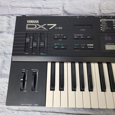 Vintage 80's Yamaha DX7 II-D FM Synth