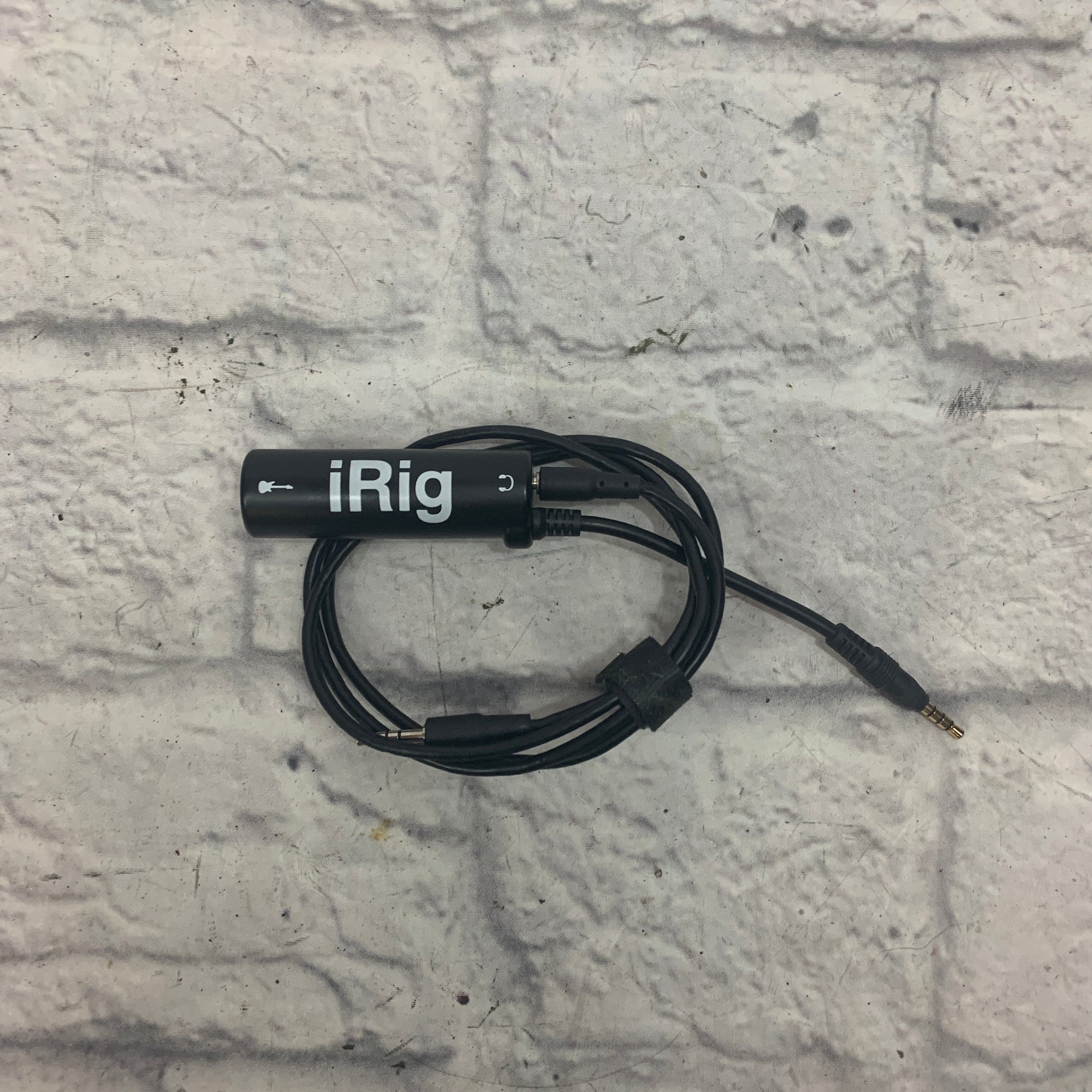 AmpliTube iRig I with extra 3.5mm cable