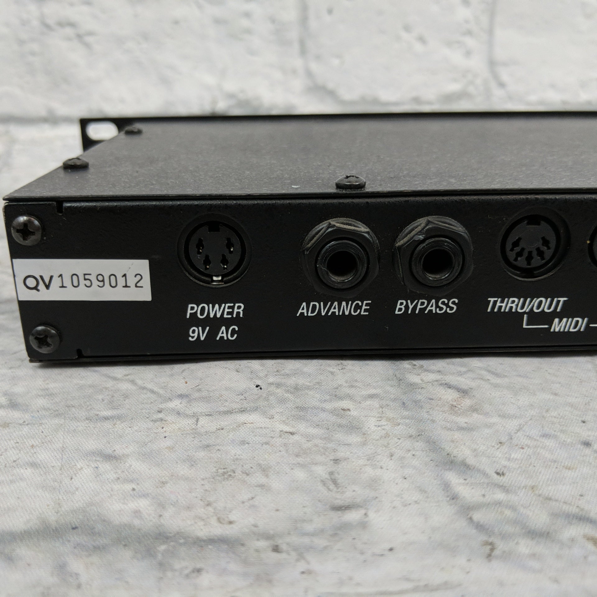 Alesis Quadraverb 20k Bandwidth Simultaneous Digital Rack Effects Processor
