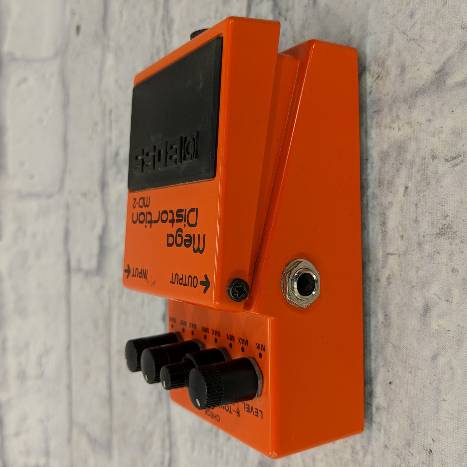 Boss MD-2 Mega Distortion Pedal