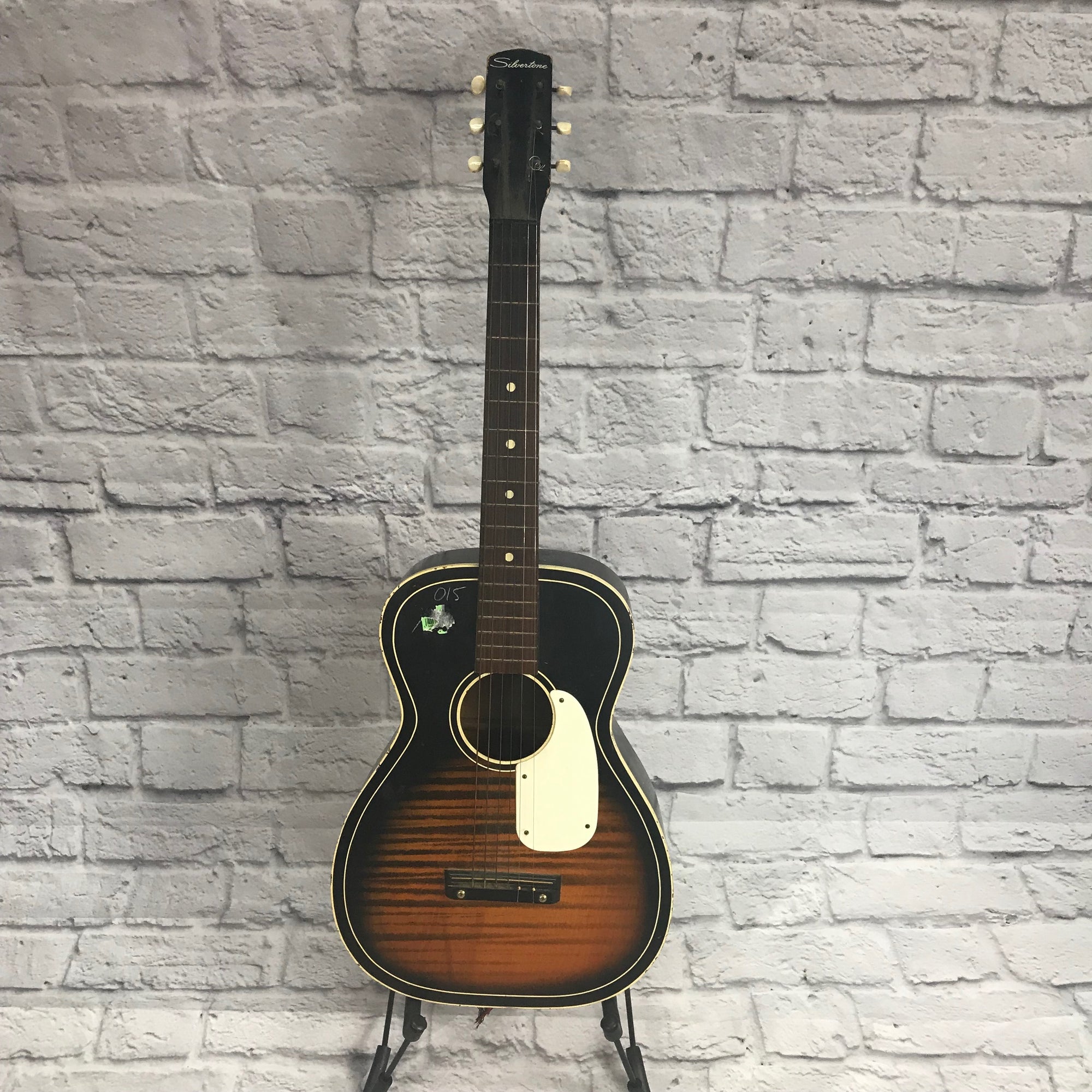 Silvertone Parlor Guitar - Evolution Music