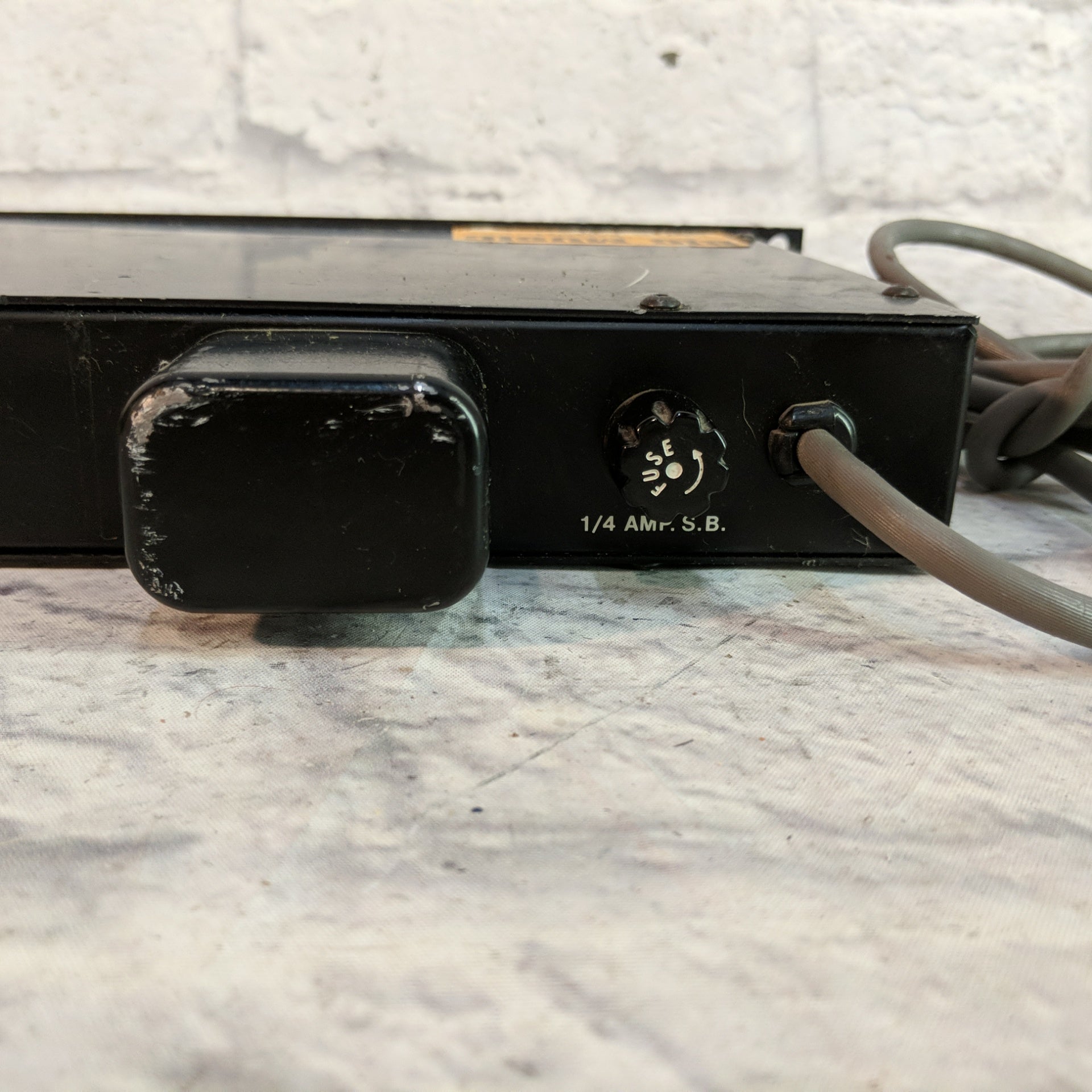 Audioarts Engineering Model 1500 Tuneable Notch Filter-Feedback Suppressor