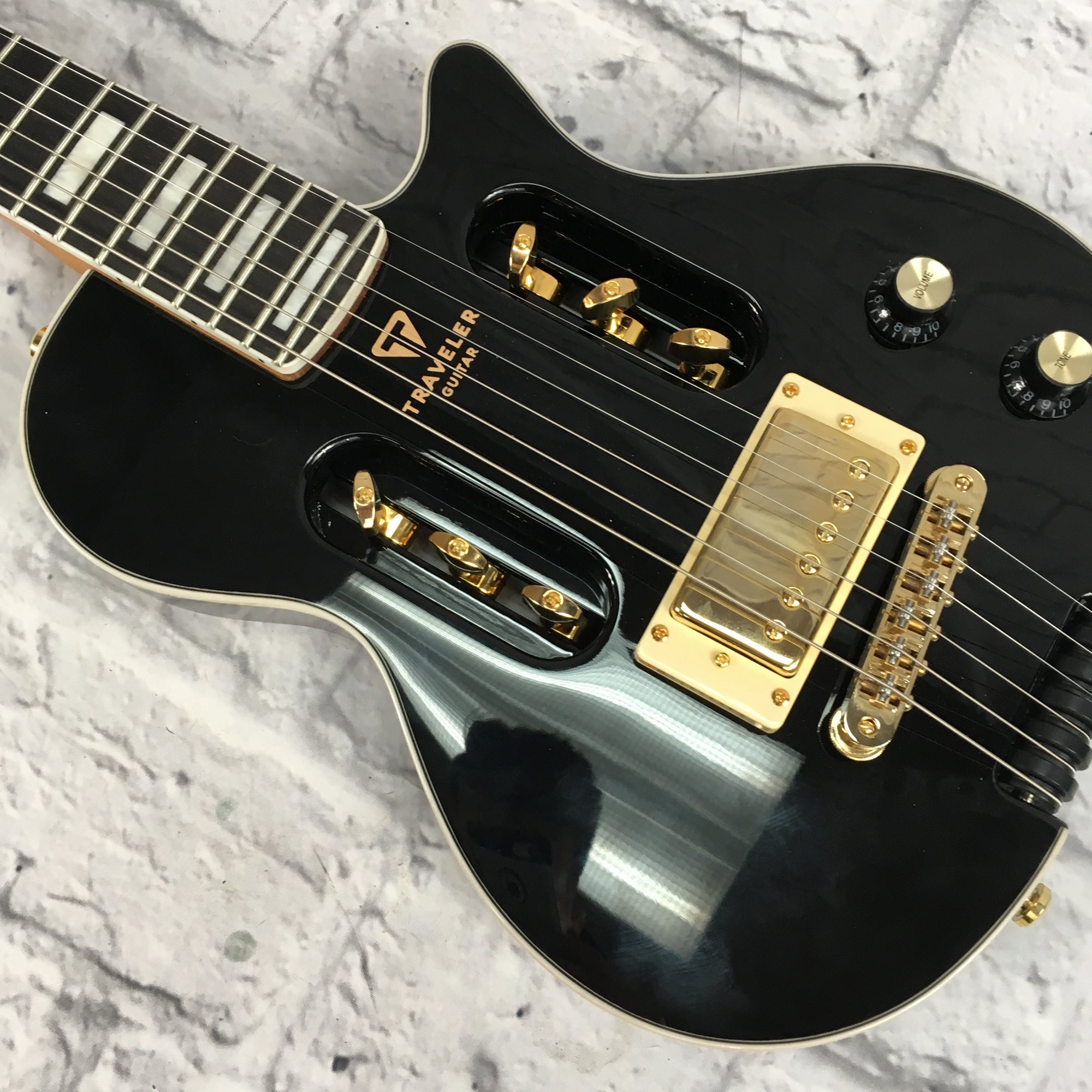 Traveler Ultralight Black Electric Guitar