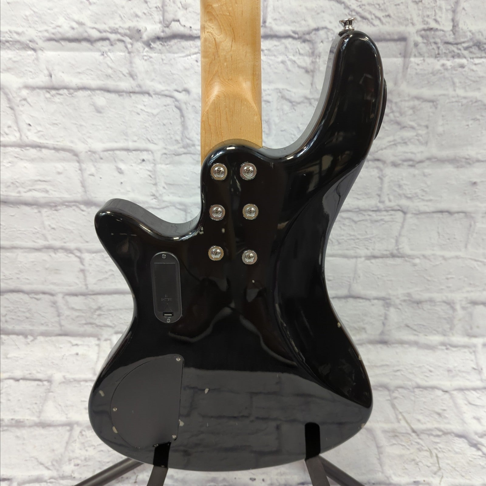 Pyle 4 String Bass Guitar w/ Built in Tuner - Silverburst