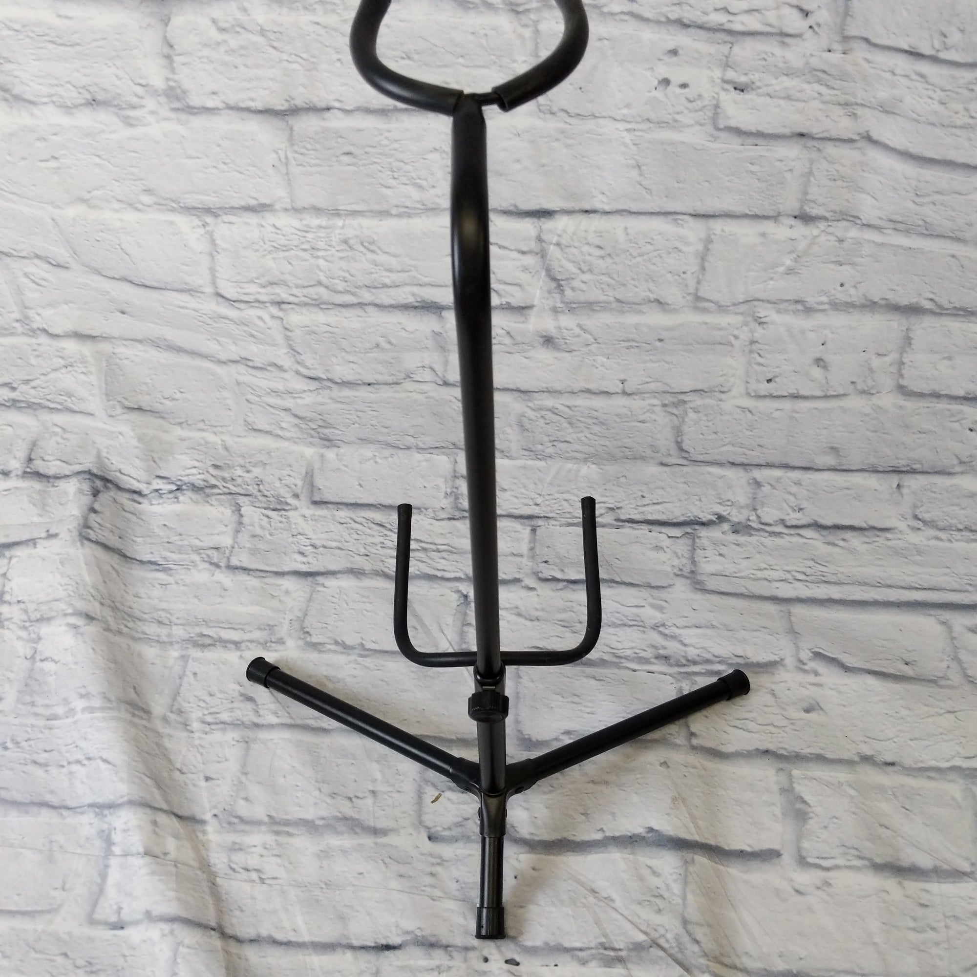 No Name Guitar stand