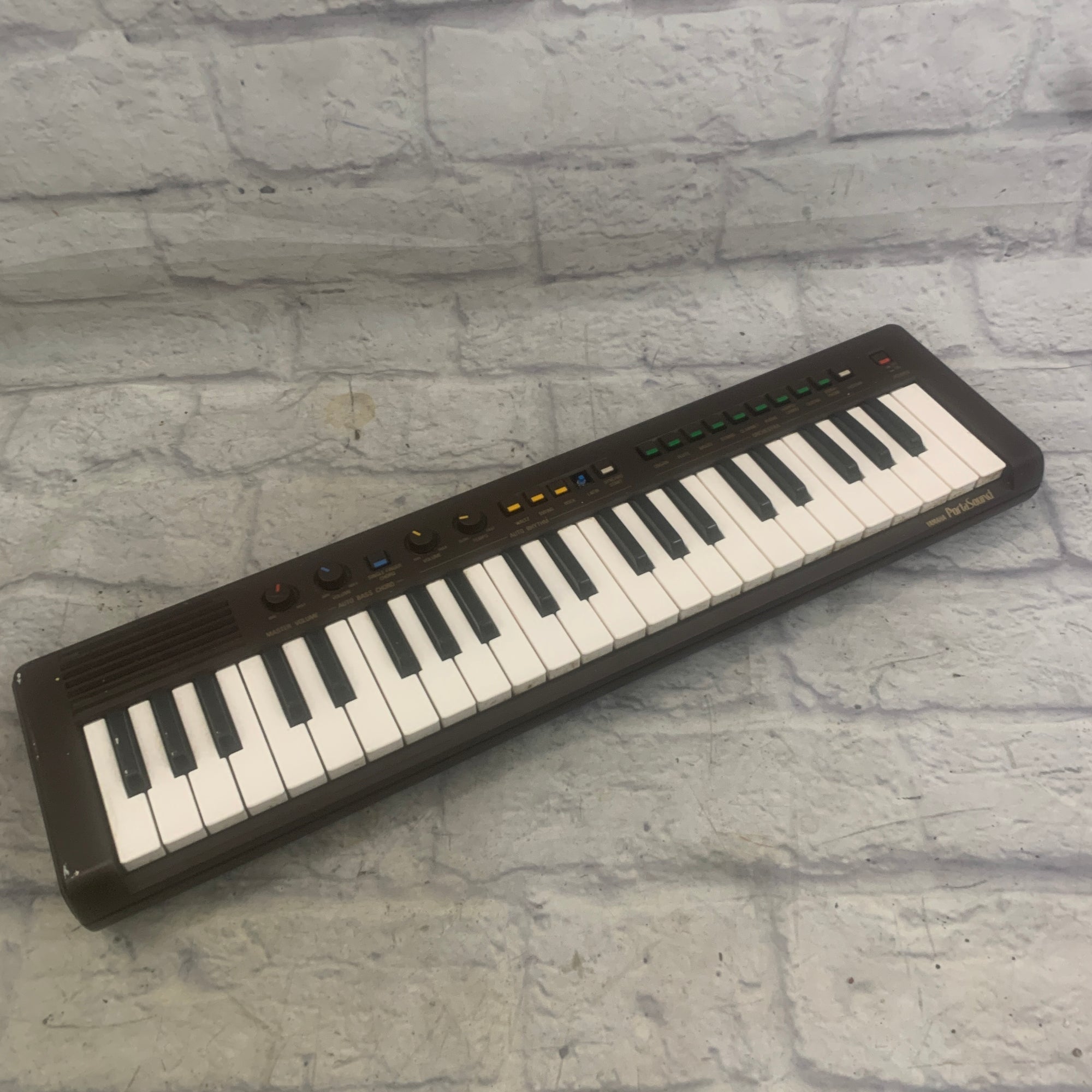 Yamaha PS-3 PortaSound 1980s Synthesizer (Brown) Digital Synth