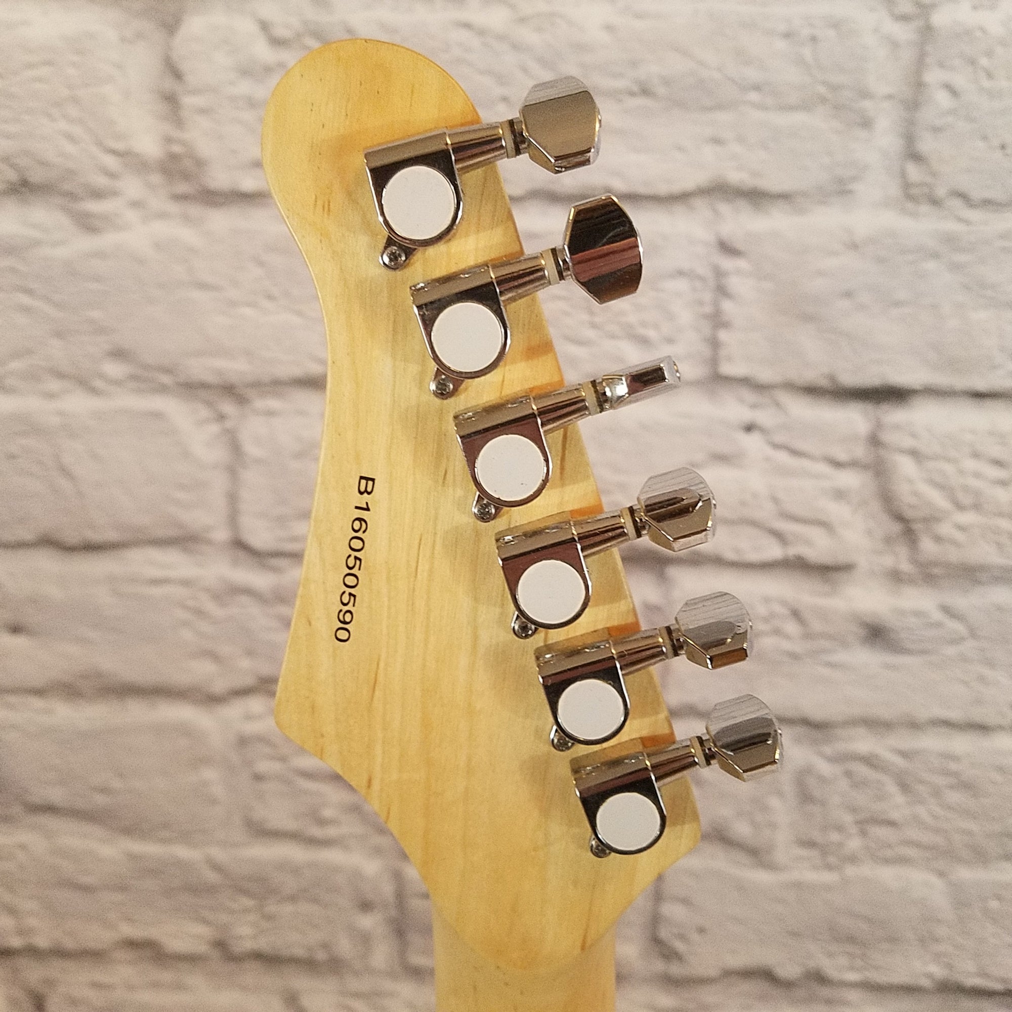 Austin AST100CR Strat-Style Guitar Cream