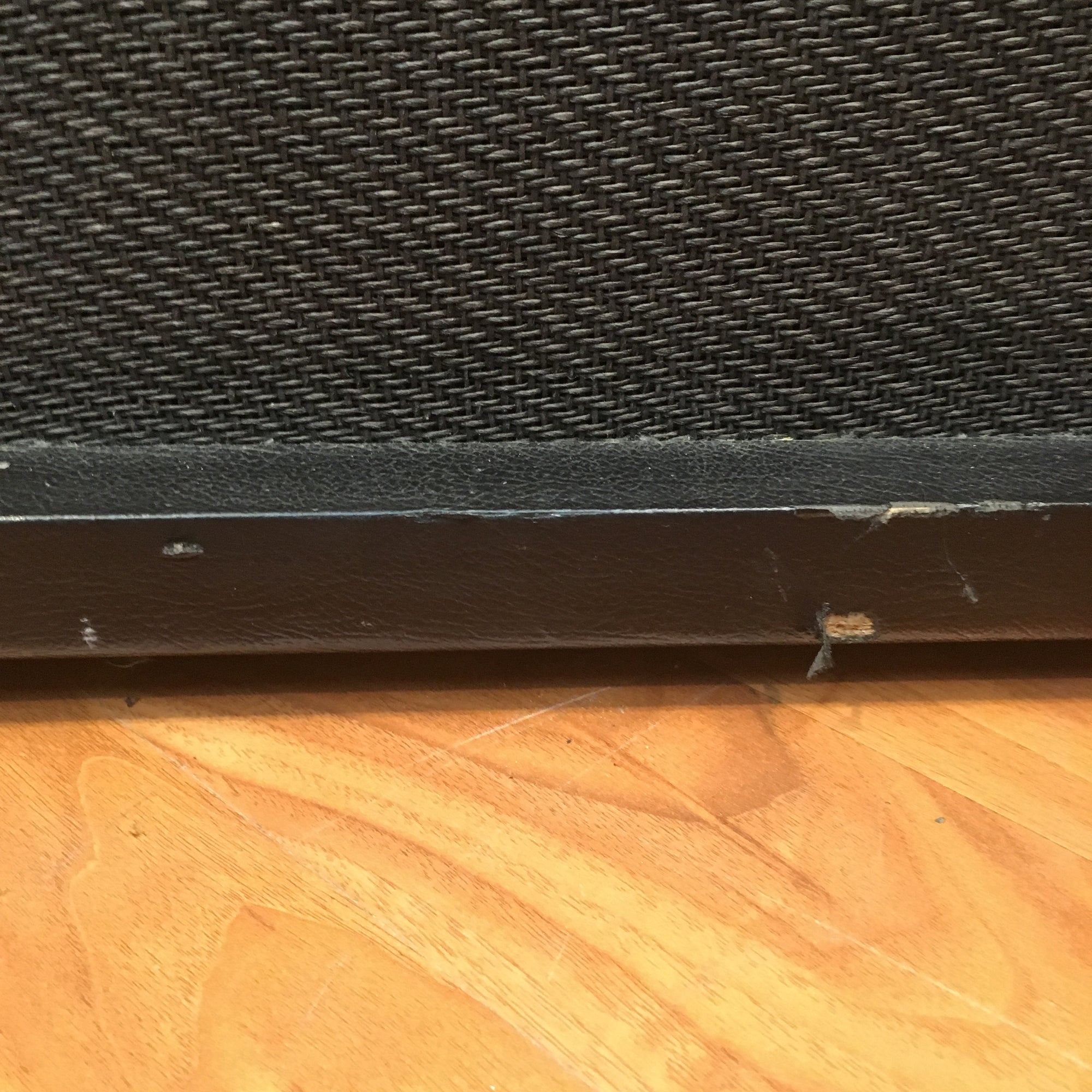 Line 6 300 watt 4x12 Cab SALE!