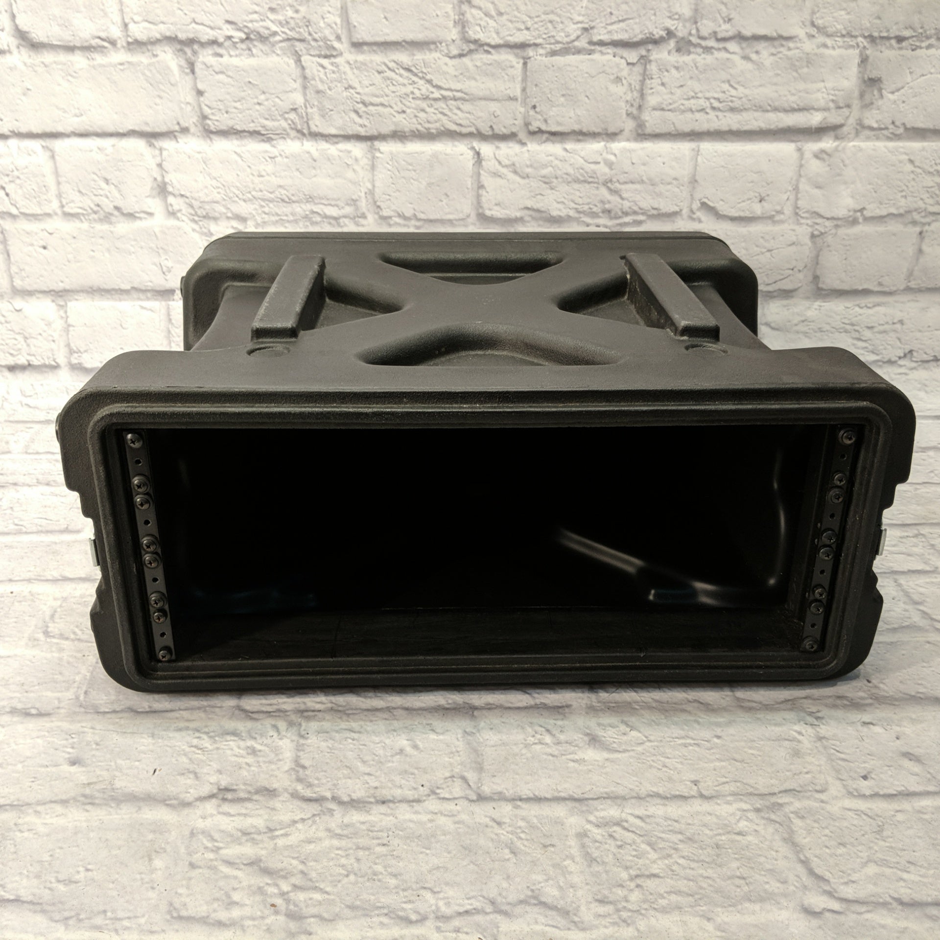SKB 4 Space Molded Rack Case w Covers and Screws