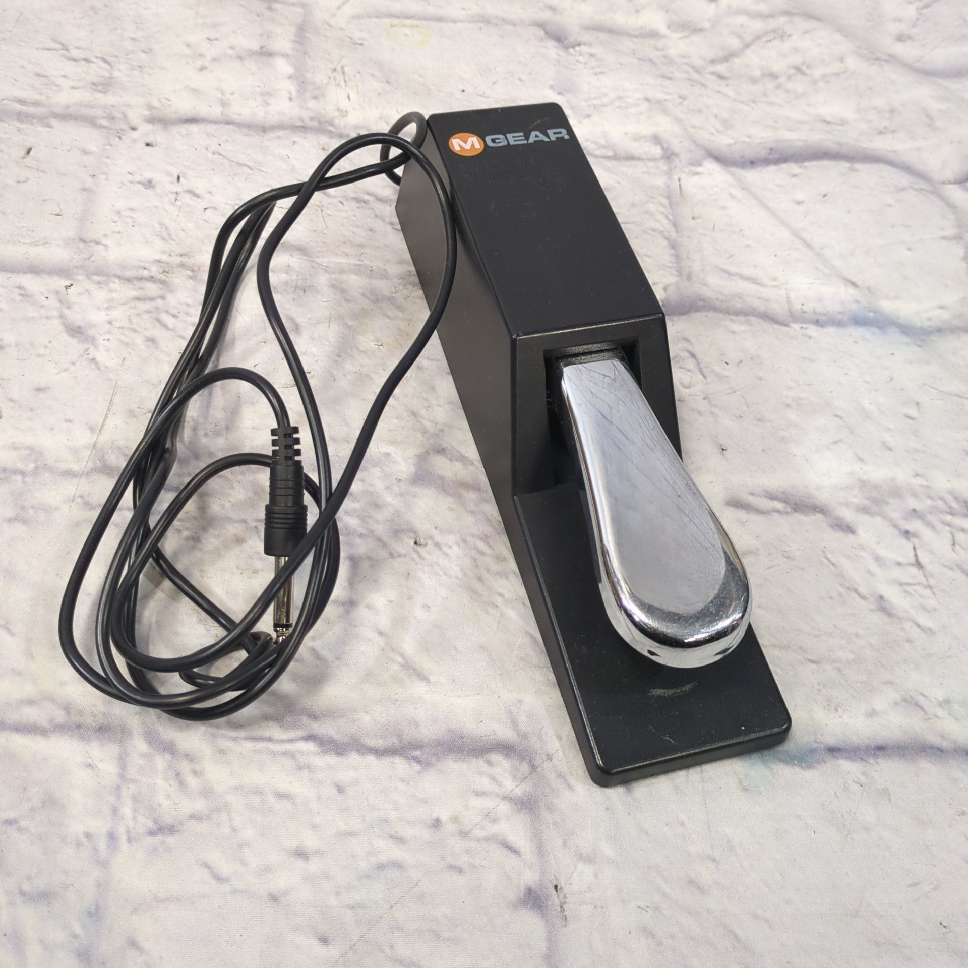 sustain pedal sp 2 M-Audio SP-2 Sustain Pedal